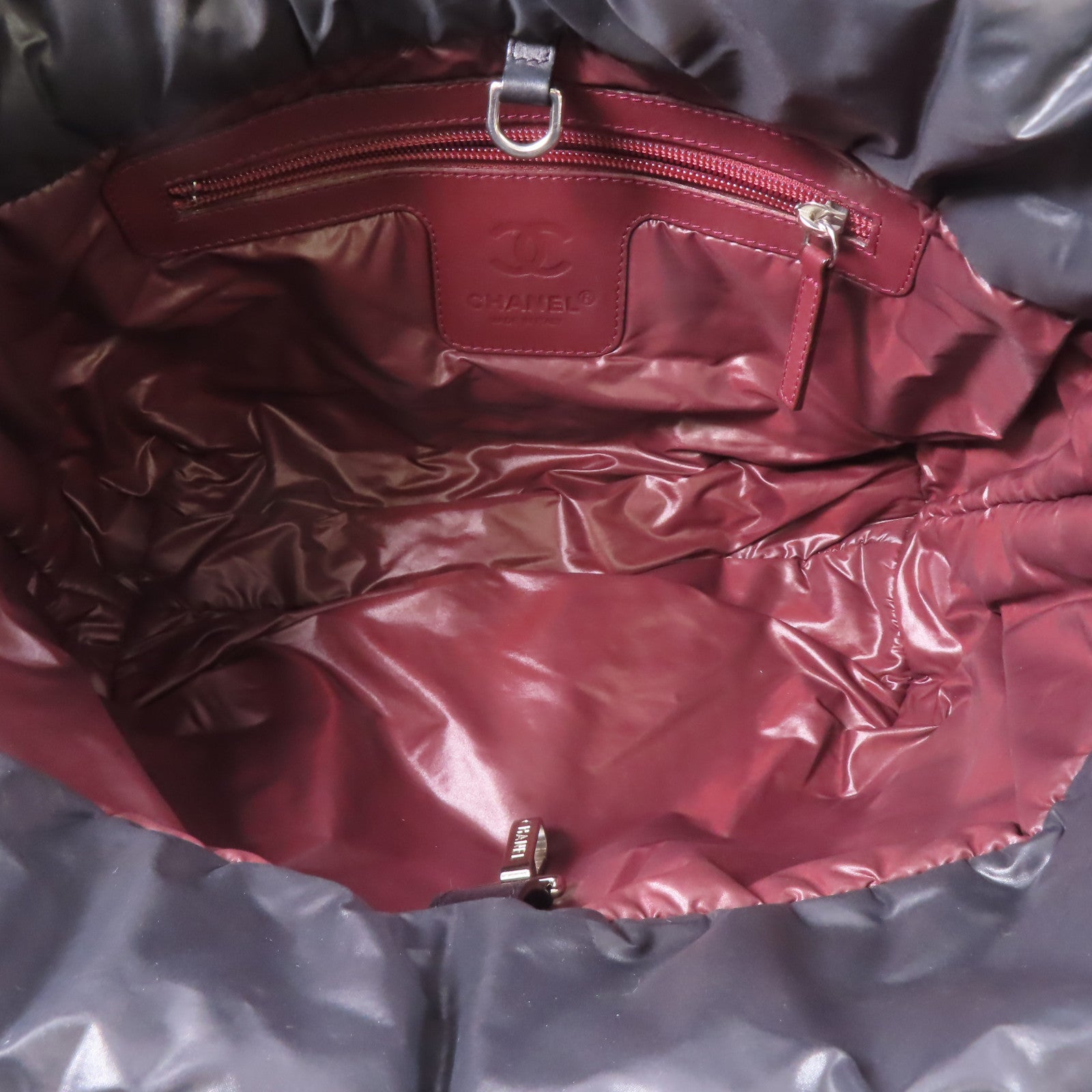 CHANEL 尼龍Coco Cocoon Bag銀扣肩背袋黑色