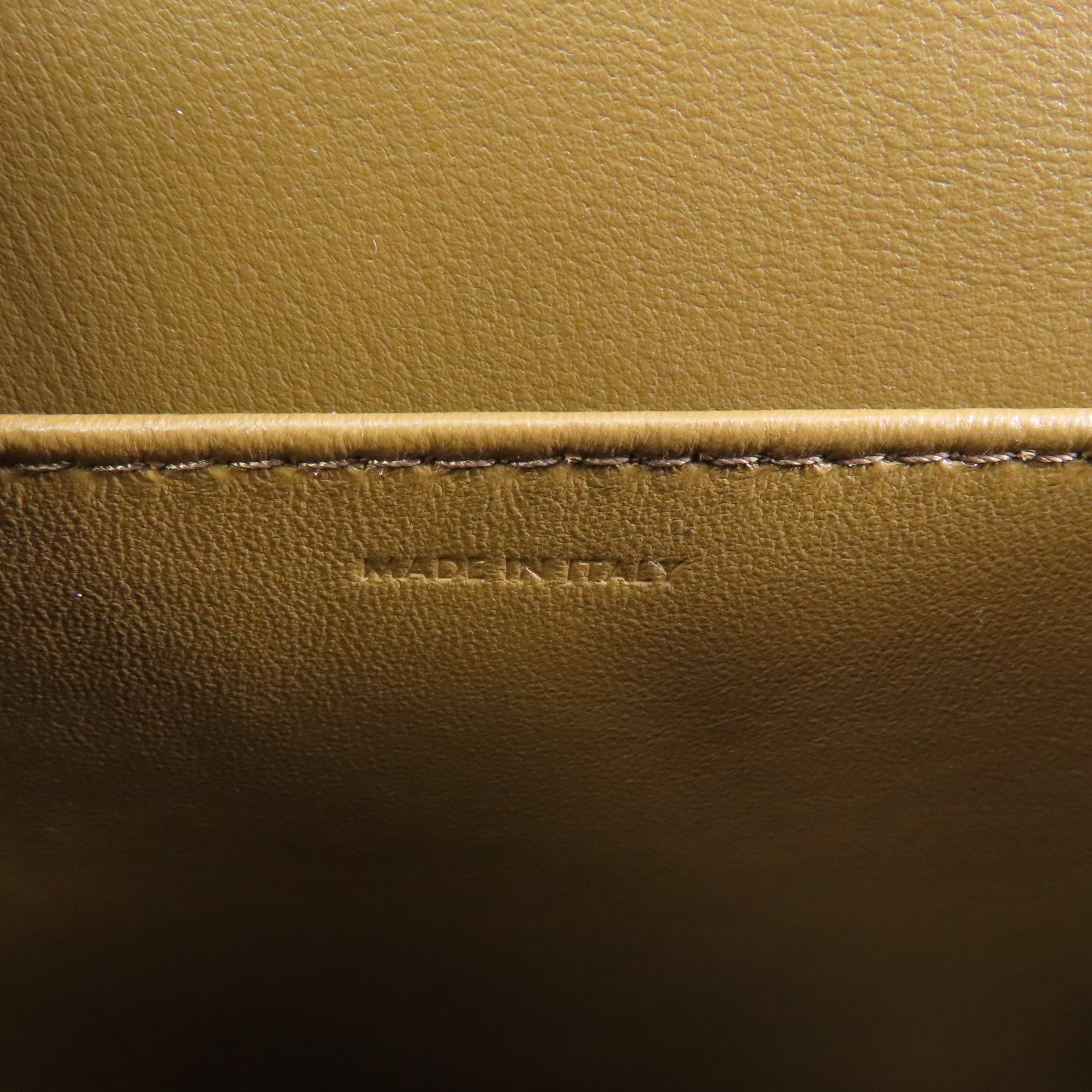 CELINE 牛皮皮革Mini Classic Box金扣肩背袋啡色