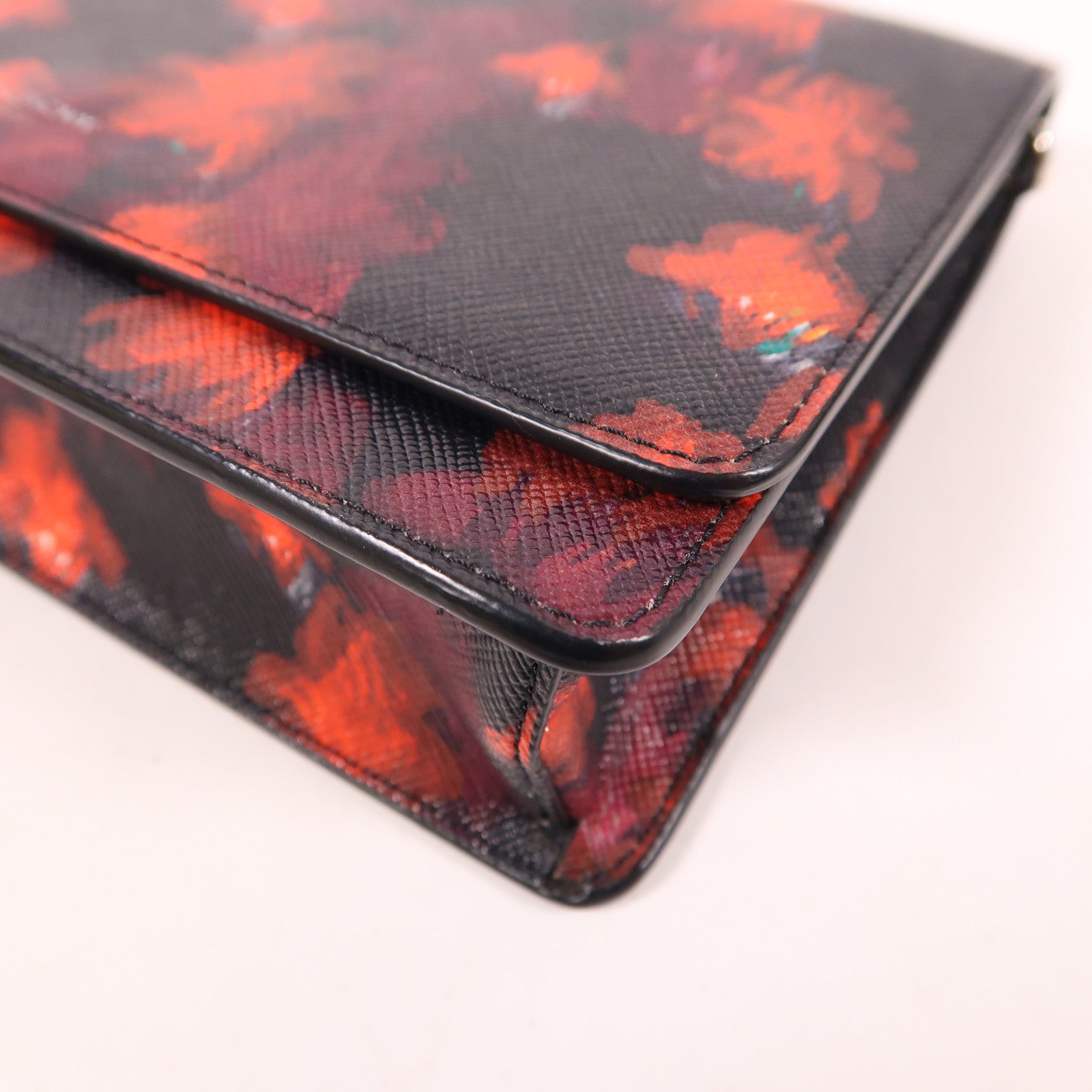 GIVENCHY SHW Chain Shoulder Bag Calfskin Leather Black Red