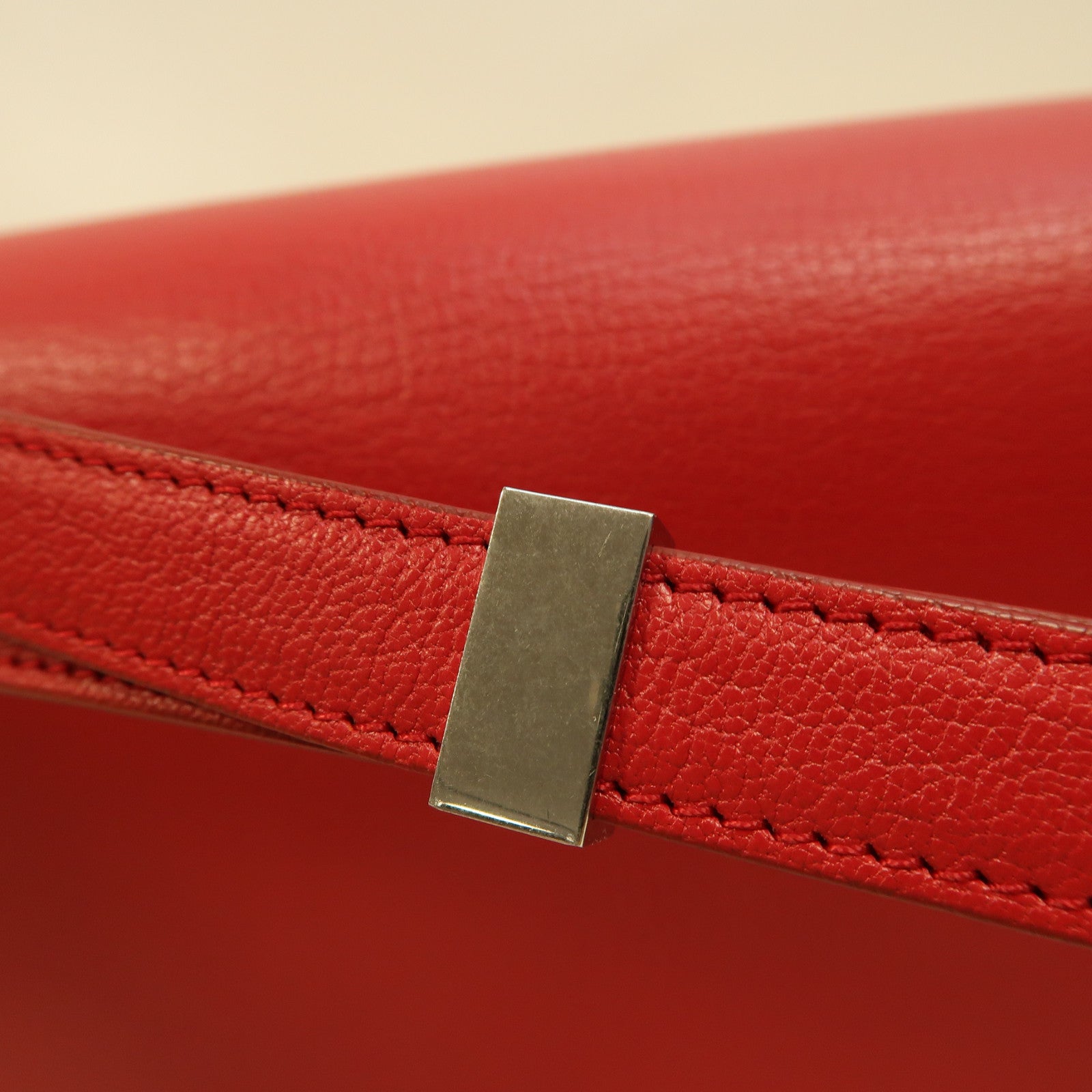 CELINE 【激減優惠】牛皮皮革Classic Box銀扣肩背袋紅色
