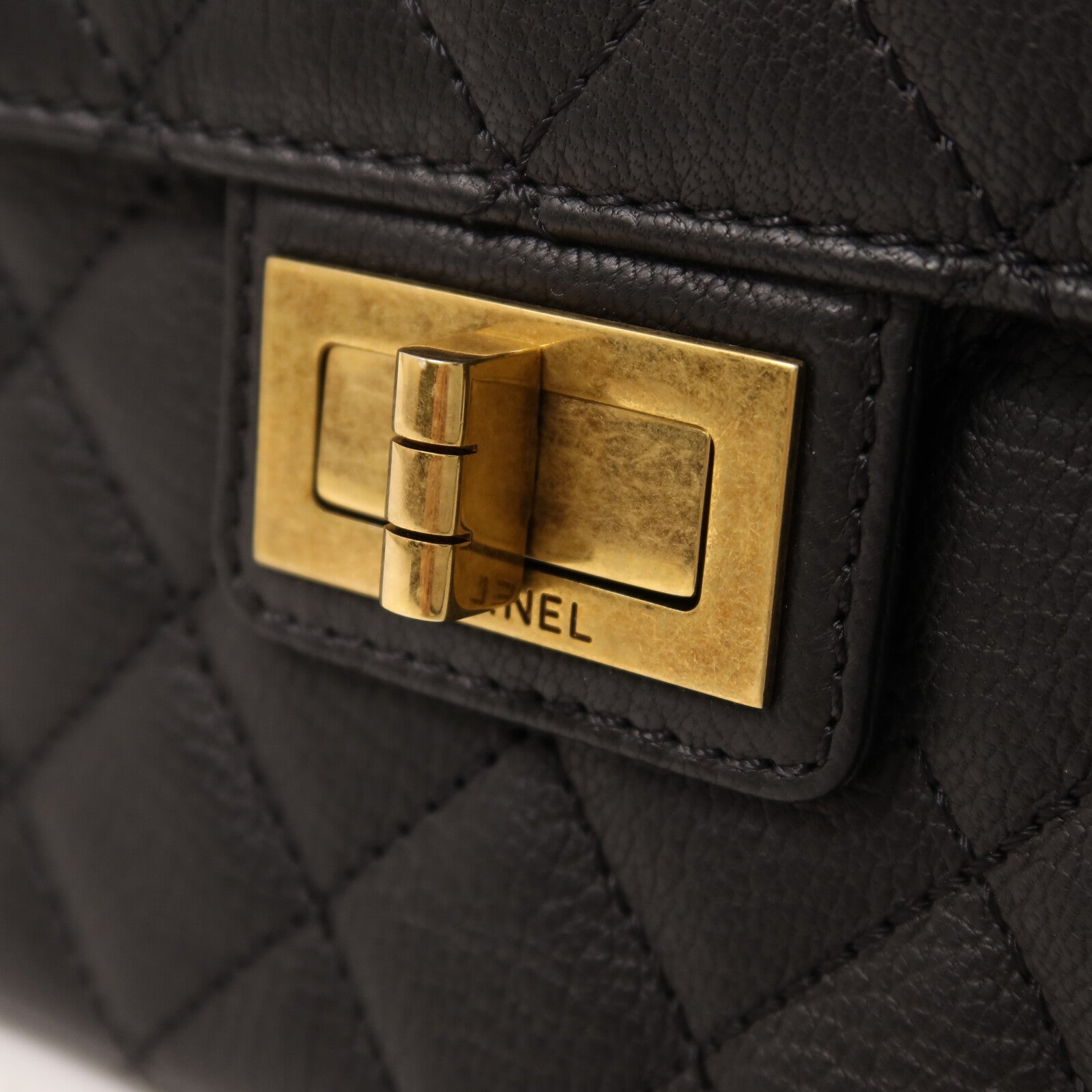 CHANEL 牛皮皮革2.55 Trendy Flap Bag金扣鏈帶肩背袋