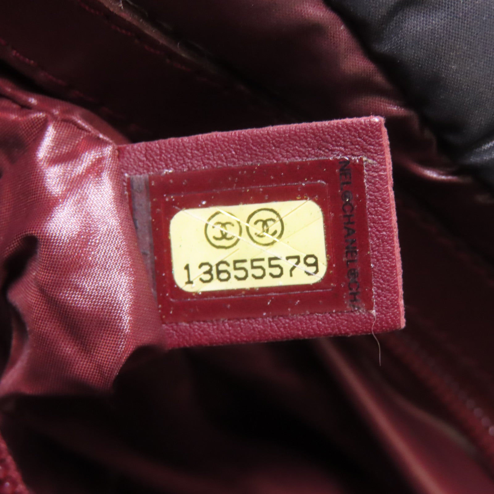 CHANEL 尼龍Coco Cocoon Bag銀扣肩背袋黑色