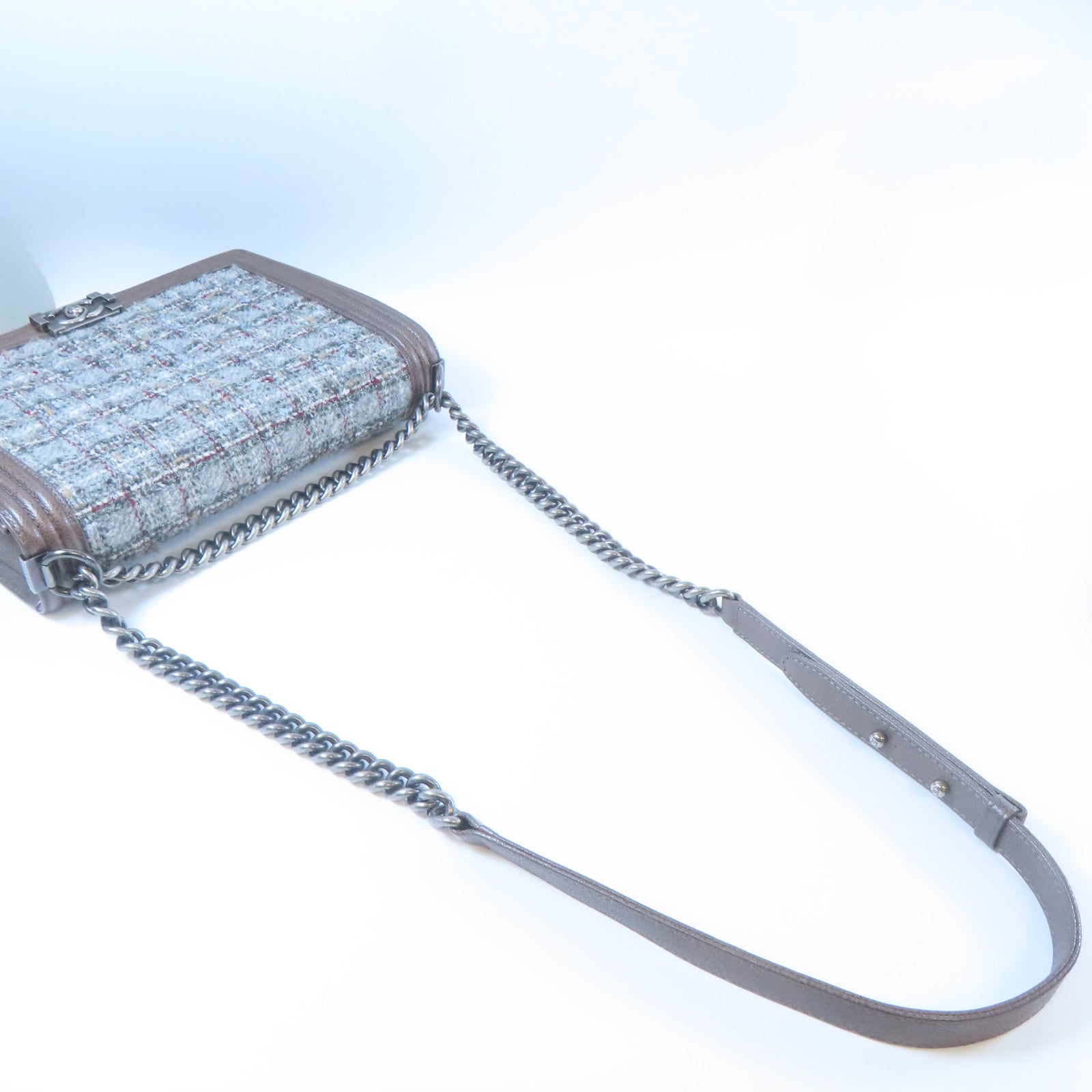 CHANEL **【激減優惠】粗花呢牛皮皮革Boy Shoulder Bag銀扣肩背袋啡色/灰色