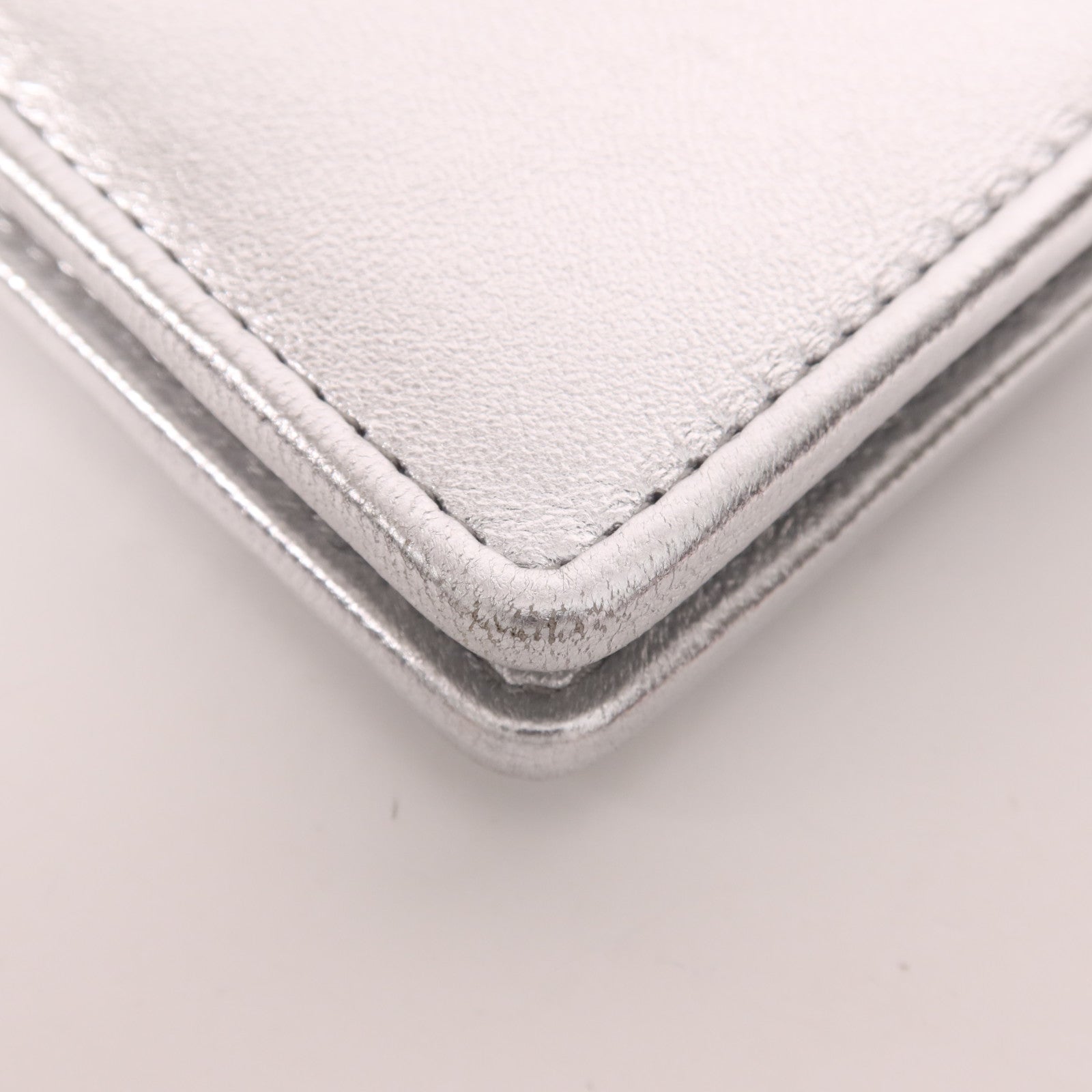 Miu Miu 牛皮皮革Card Case銀扣卡片套