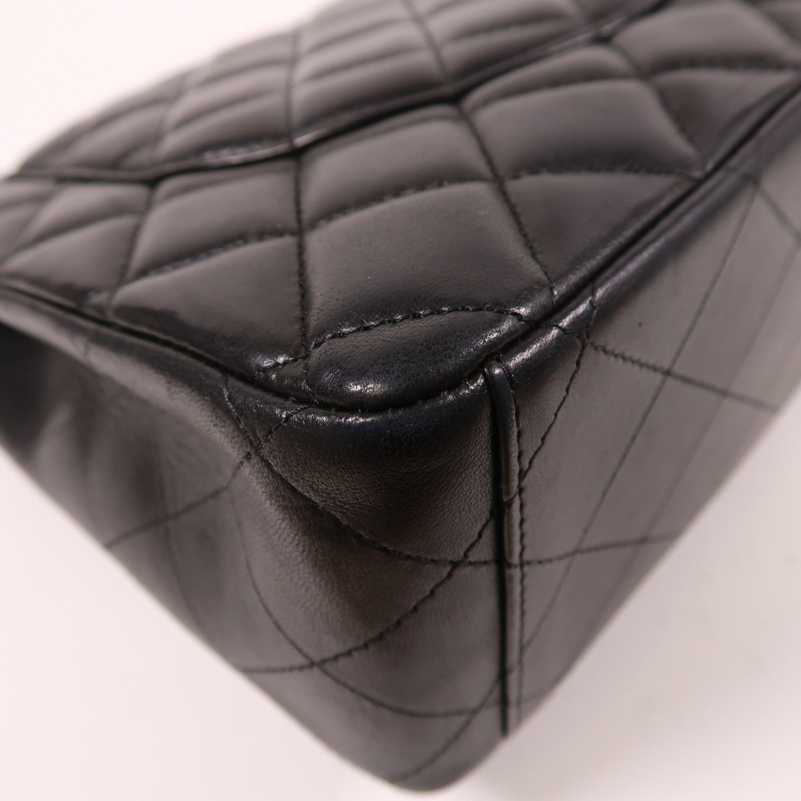 CHANEL 羊皮皮革Maxi Classic金扣鏈帶肩背袋黑色