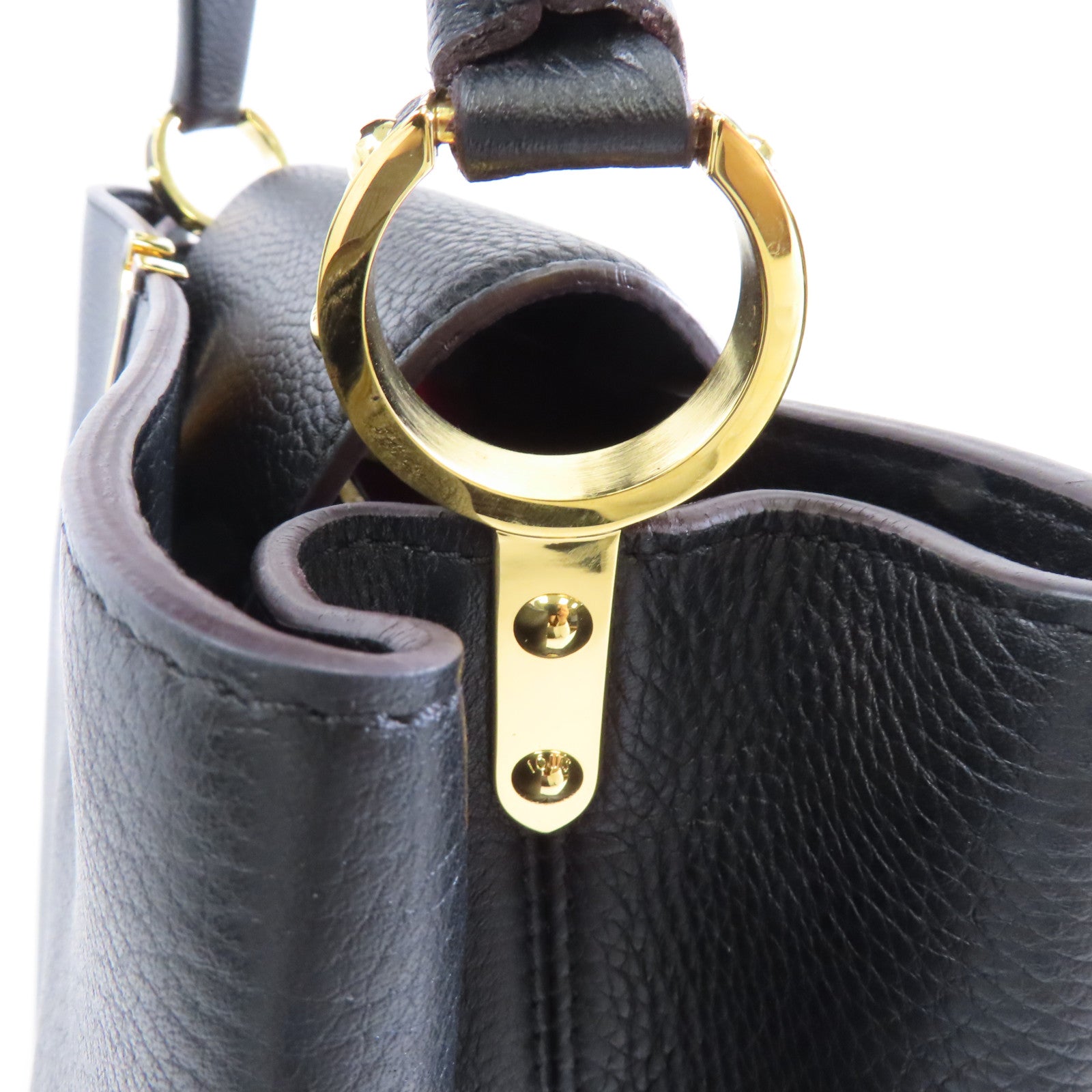 LOUIS VUITTON 牛皮皮革Capuciness MM金扣手挽袋黑色