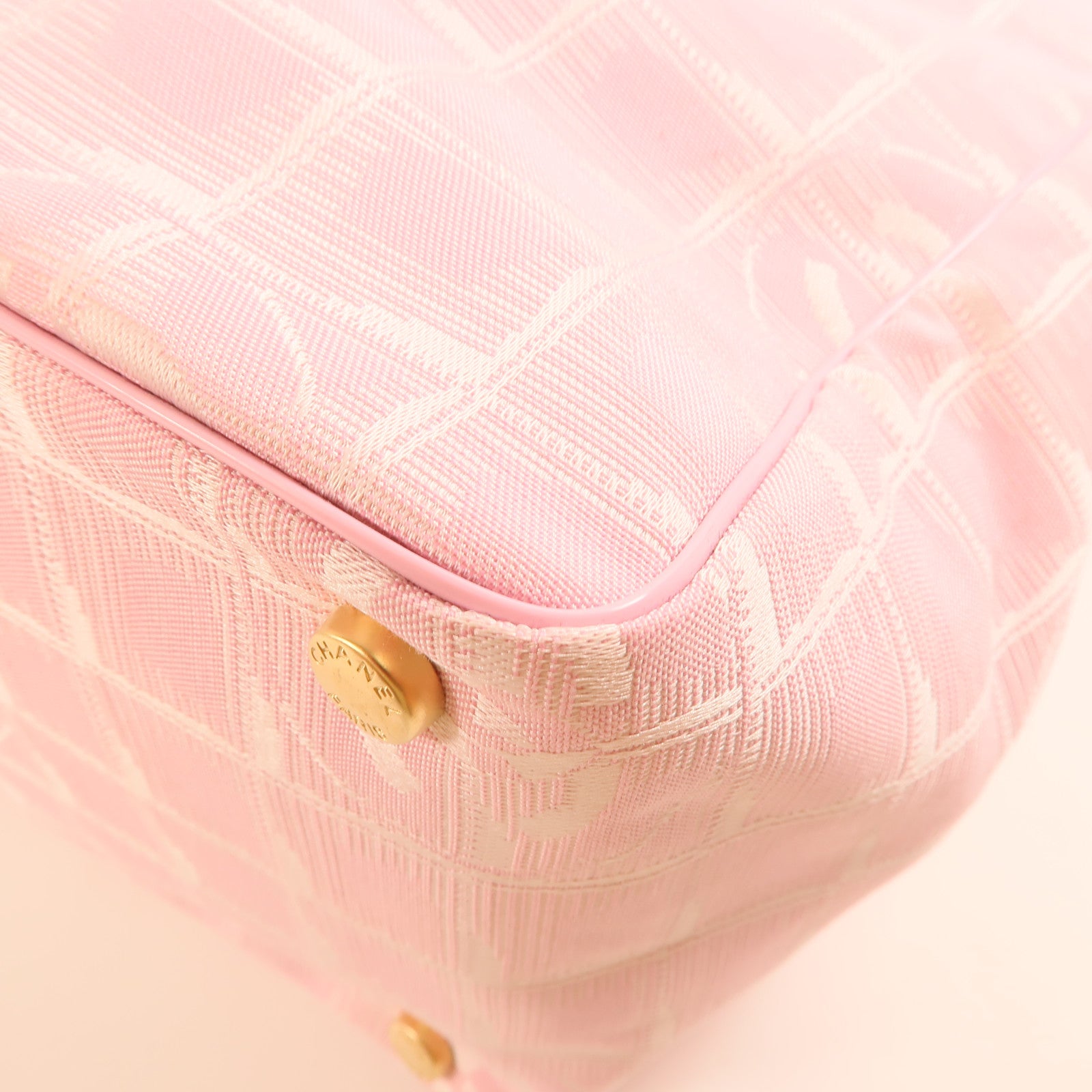 CHANEL 尼龍New Travel Line Tote金扣肩背袋/手挽袋