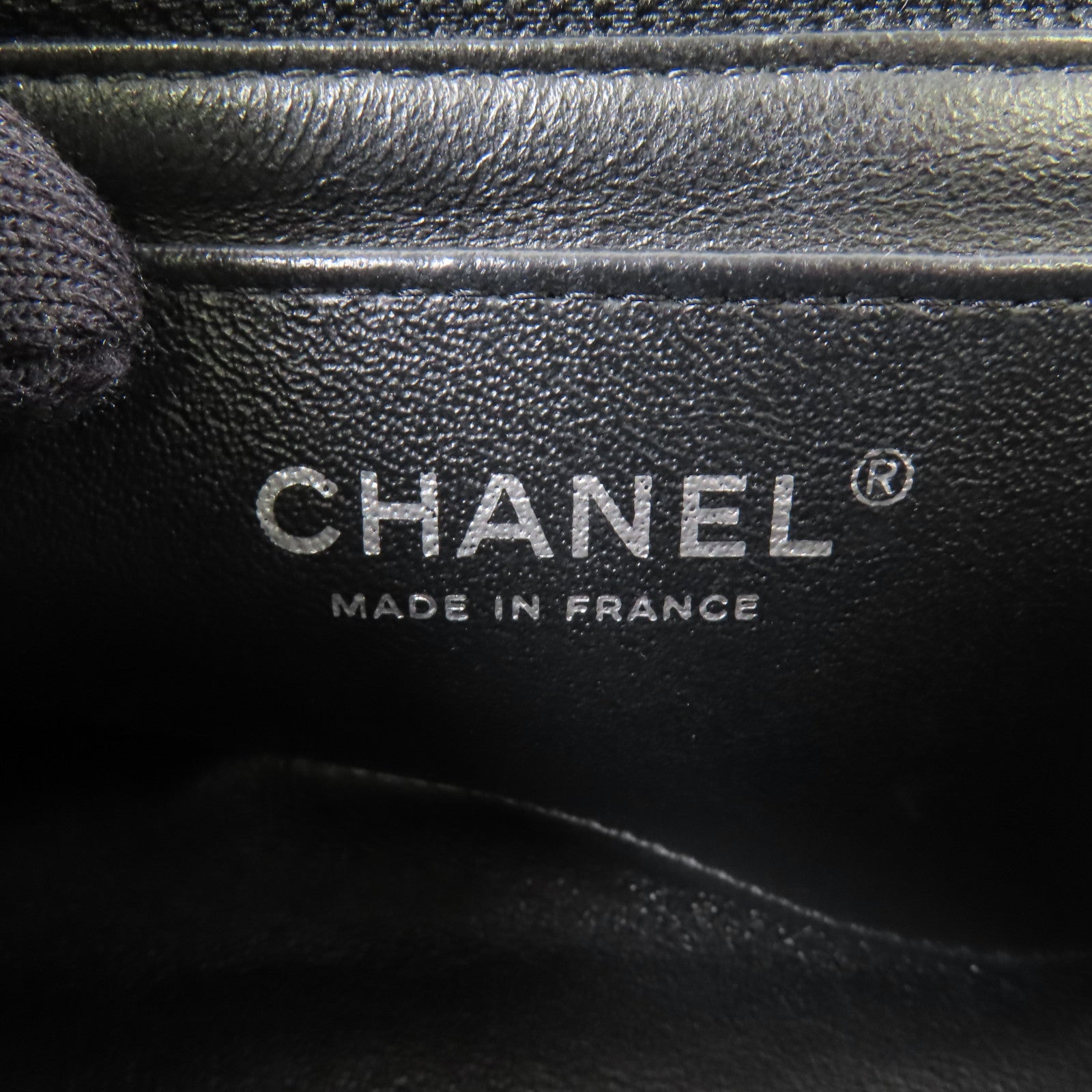 CHANEL 牛皮皮革Mini Classic 20銀扣肩背袋