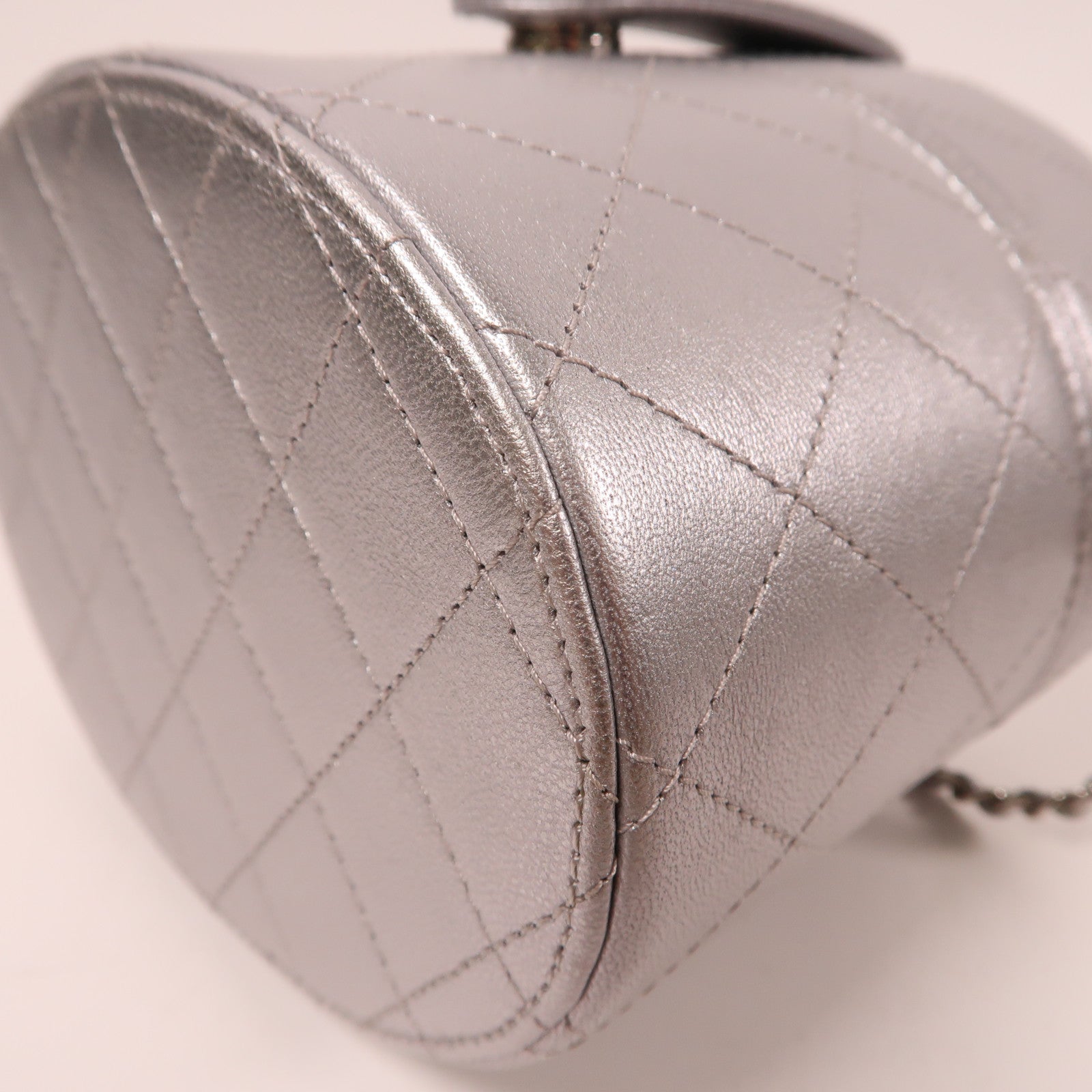 CHANEL 【激減優惠】菱格牛皮皮革Chain Shoulder銀扣鏈帶肩背袋銀色