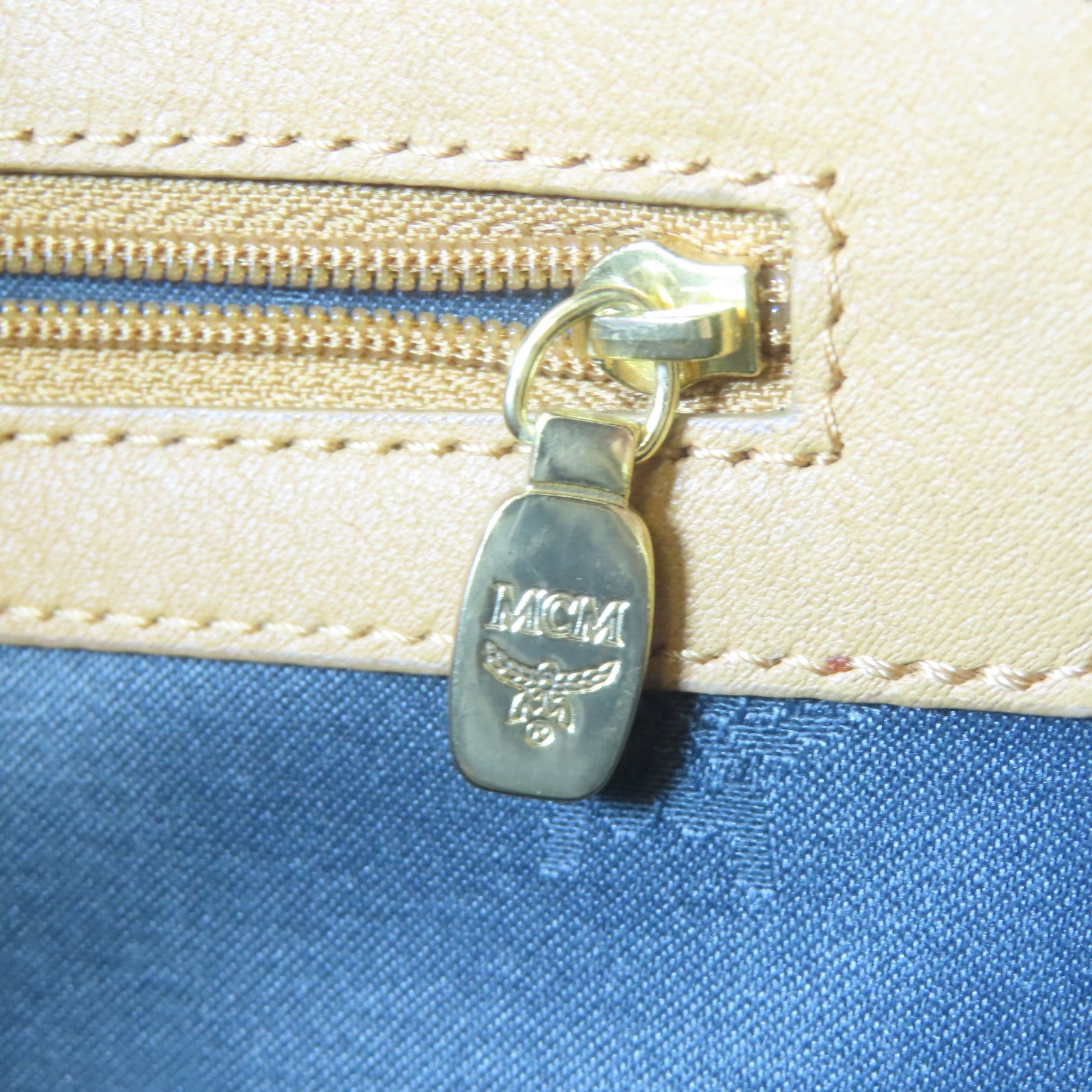 MCM 皮革Stark Side Studs Backpack金扣背包啡色