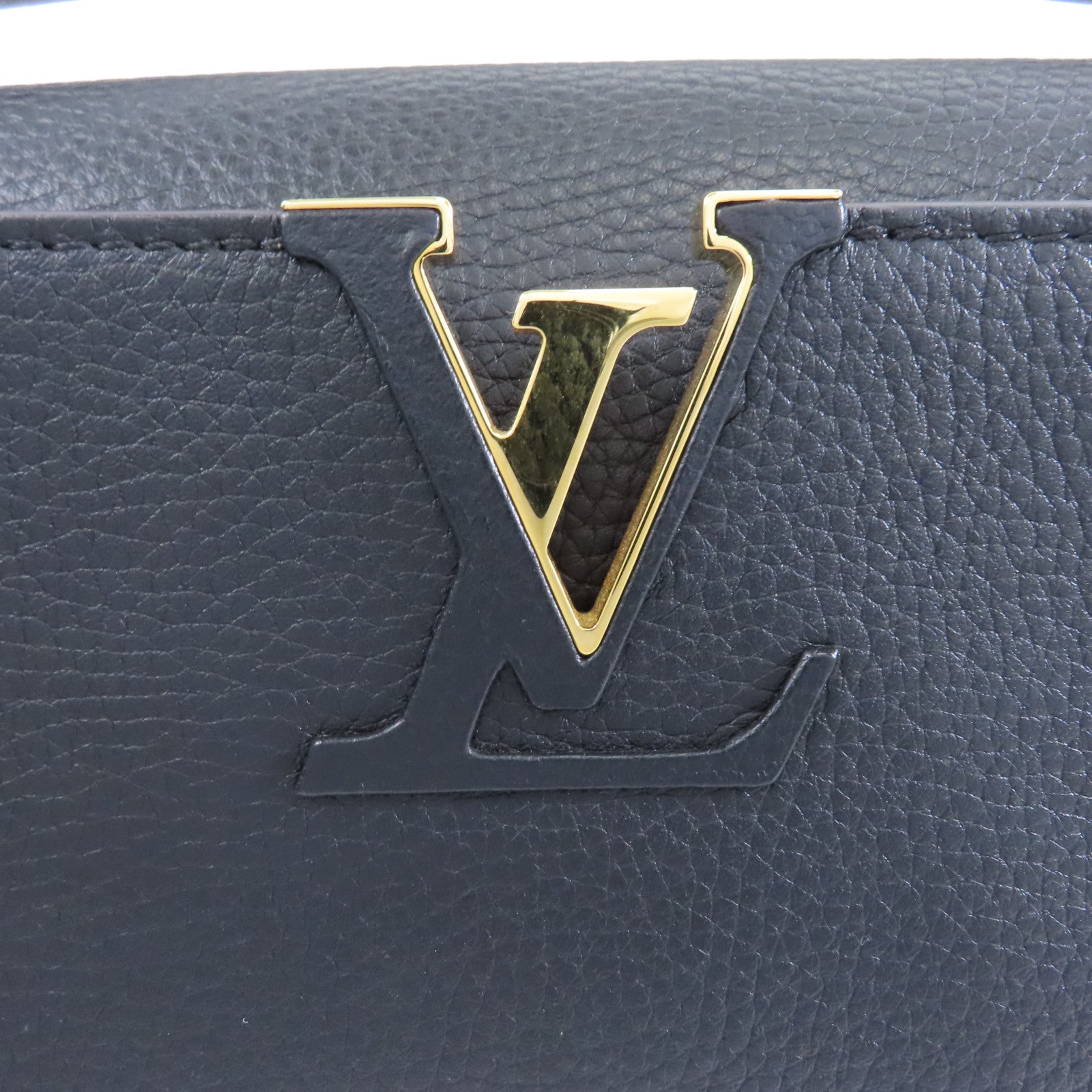 LOUIS VUITTON 牛皮皮革Capuciness MM金扣手挽袋黑色