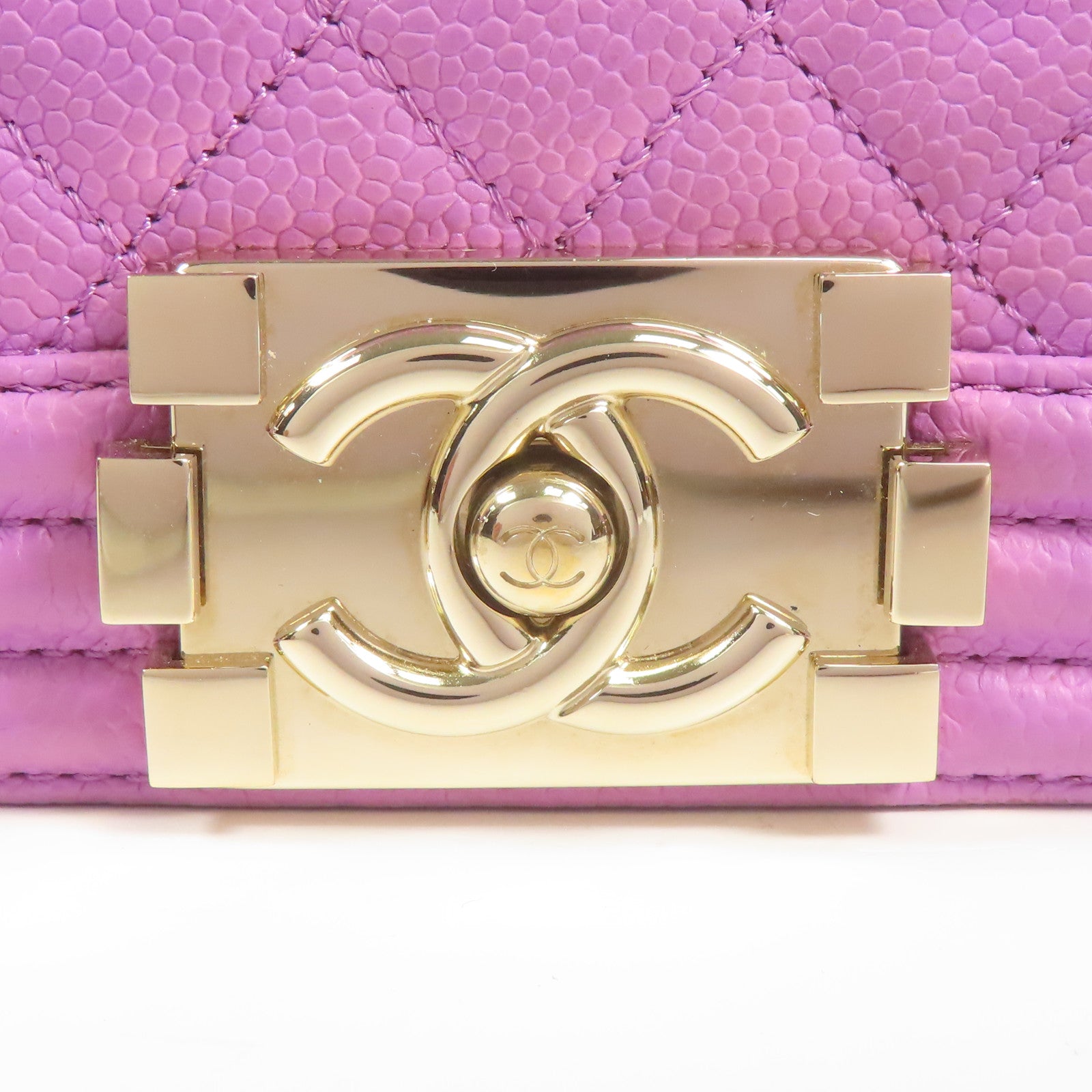 CHANEL 牛皮皮革Boy Chanel金扣鏈帶肩背袋