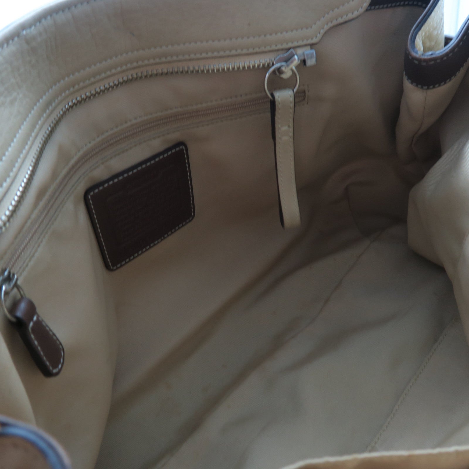 COACH 【激減優惠】牛皮皮革Shoulder Bag銀扣肩背袋淺褐色