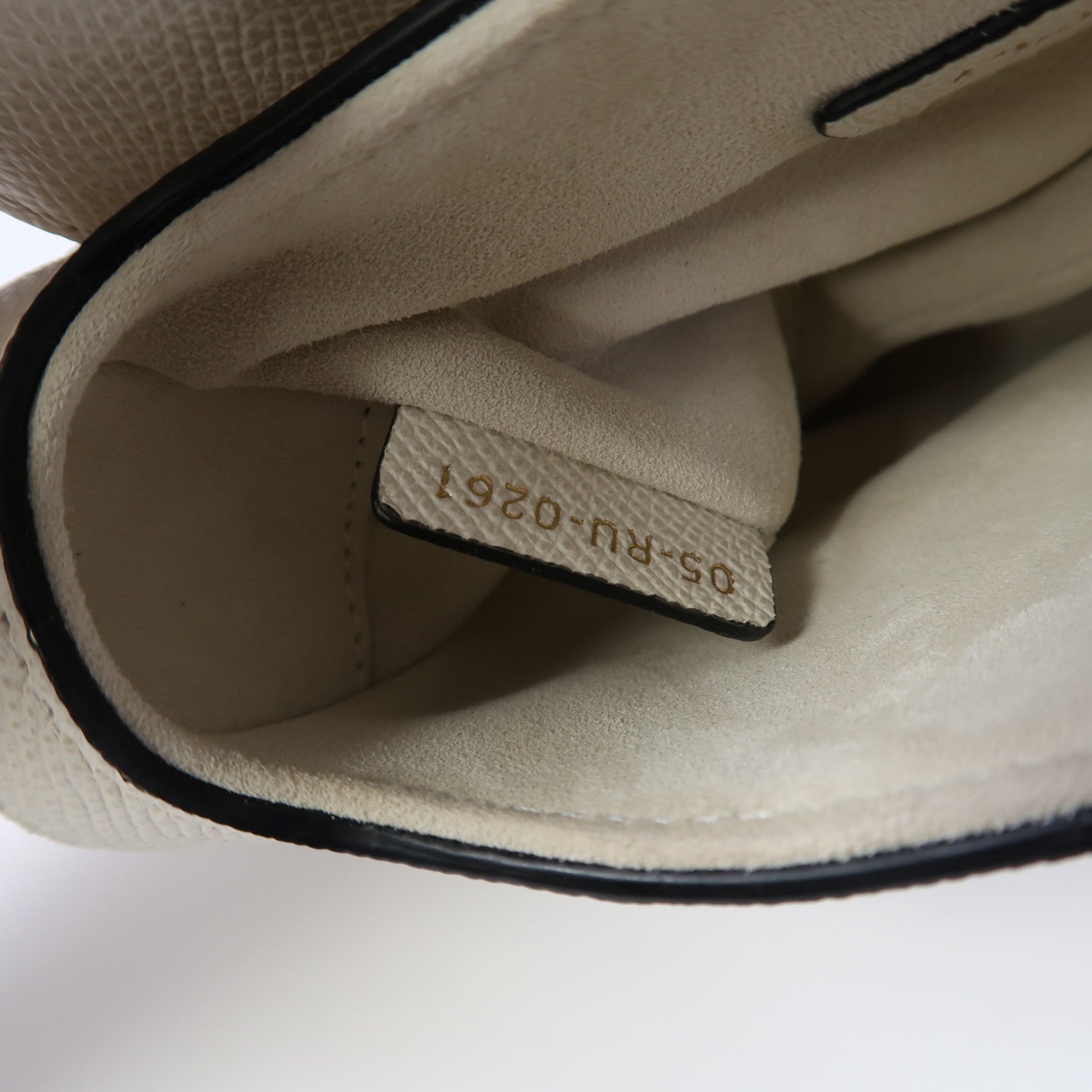 Dior 牛皮皮革Saddle Mini金扣手挽袋白色