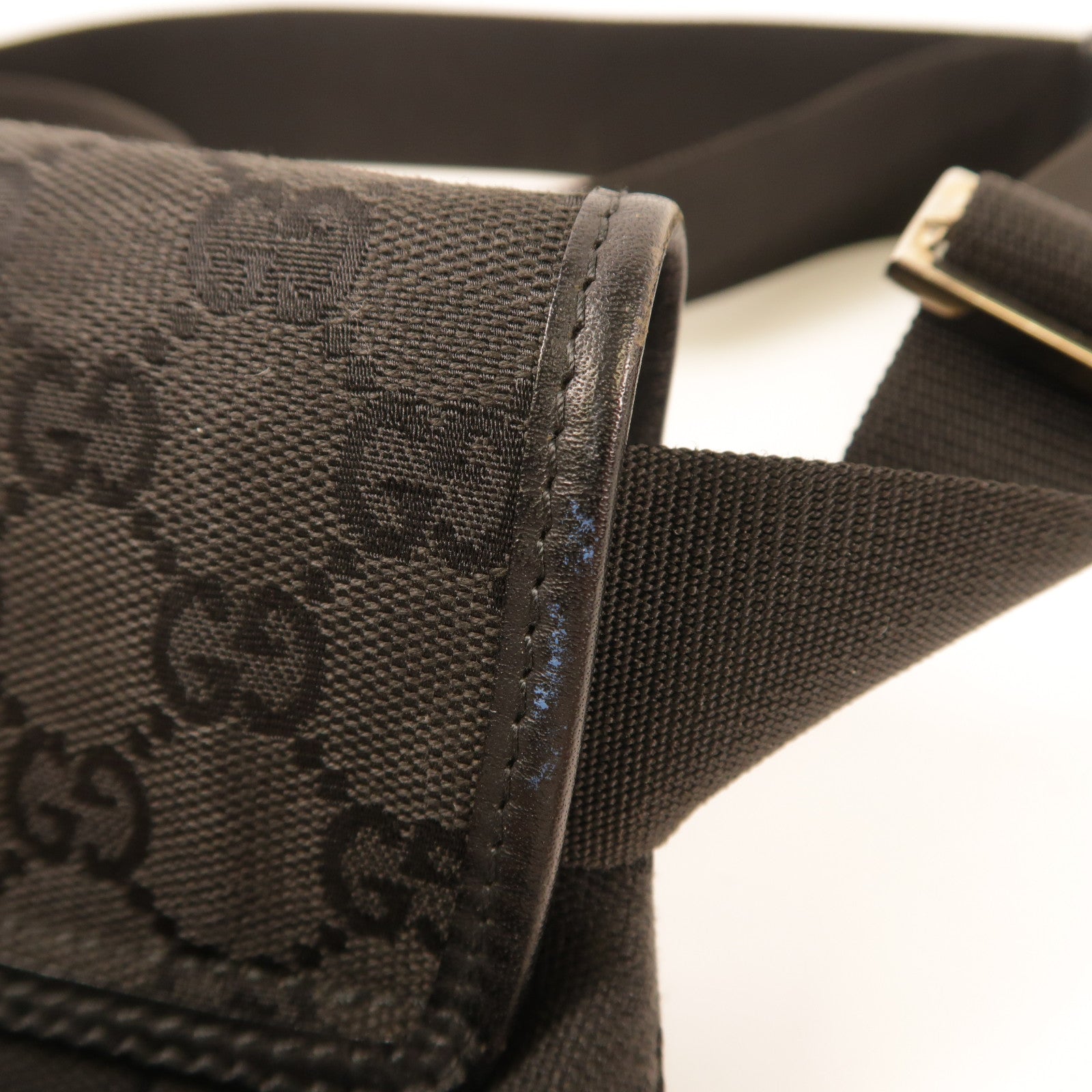 GUCCI 帆布Belt Bag銀扣肩背袋
