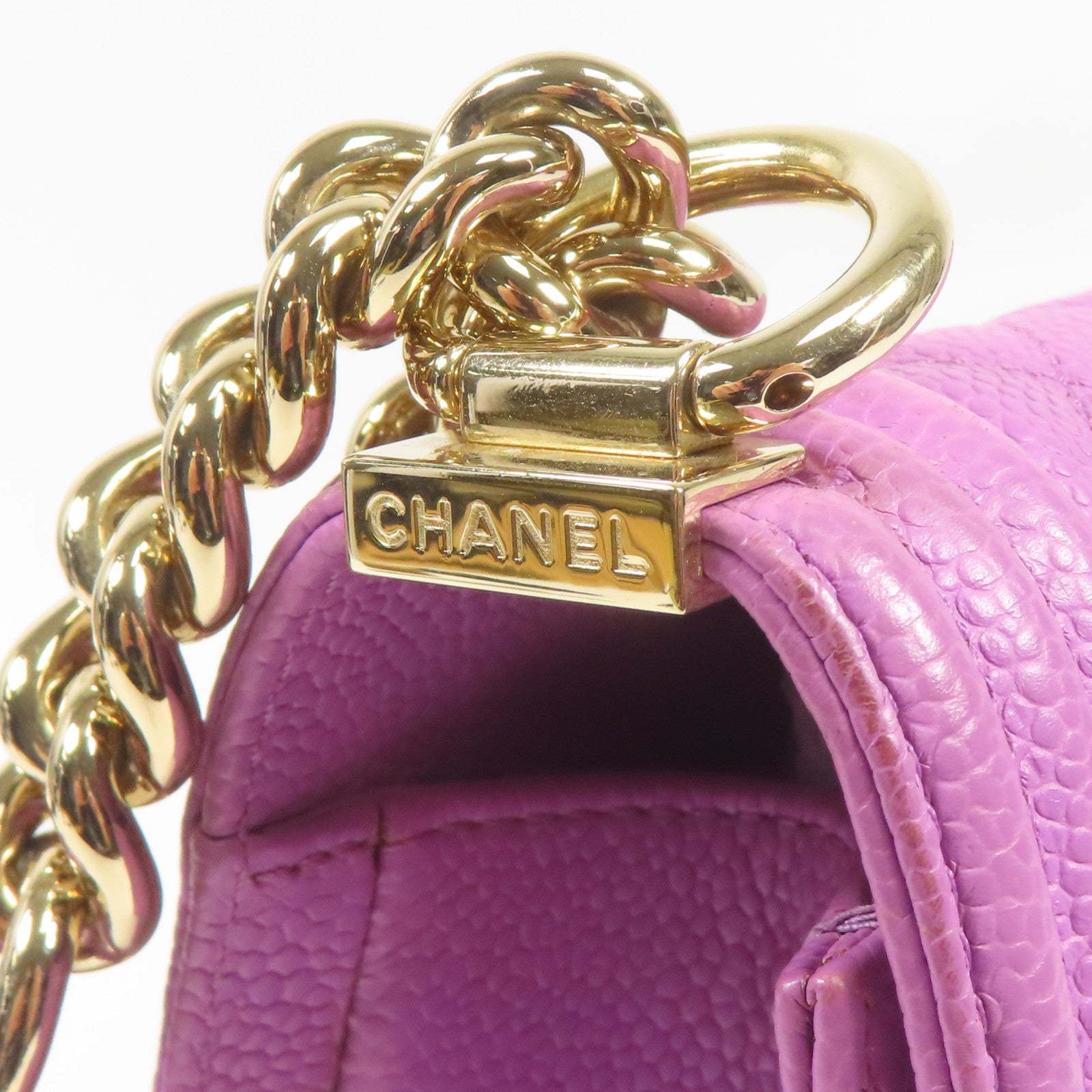 CHANEL 牛皮皮革Boy Chanel金扣鏈帶肩背袋