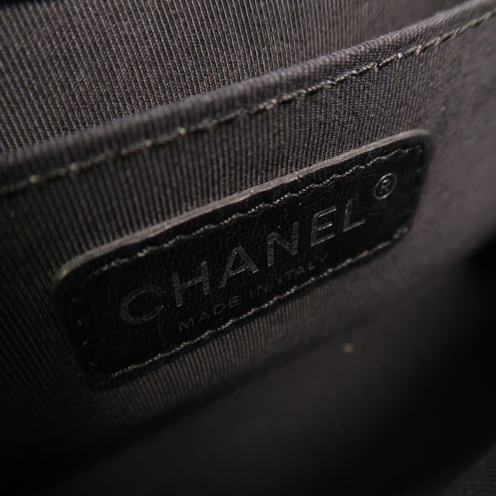 CHANEL 牛皮皮革Boy 20鏈帶肩背袋