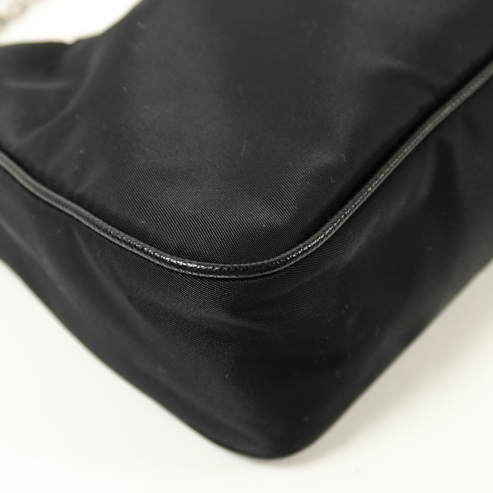 PRADA 尼龍Re-Edition 2005 Mini Bag肩背袋