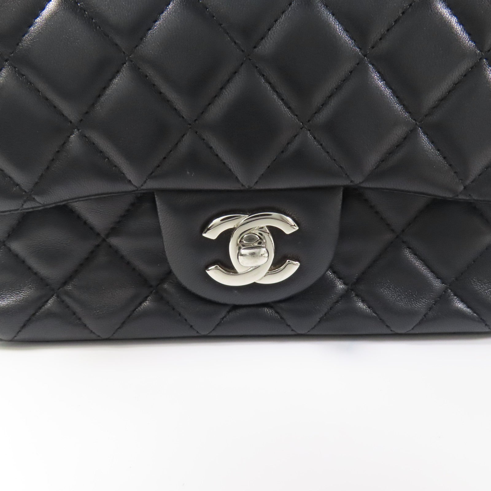 CHANEL 牛皮皮革Mini Classic 20銀扣肩背袋