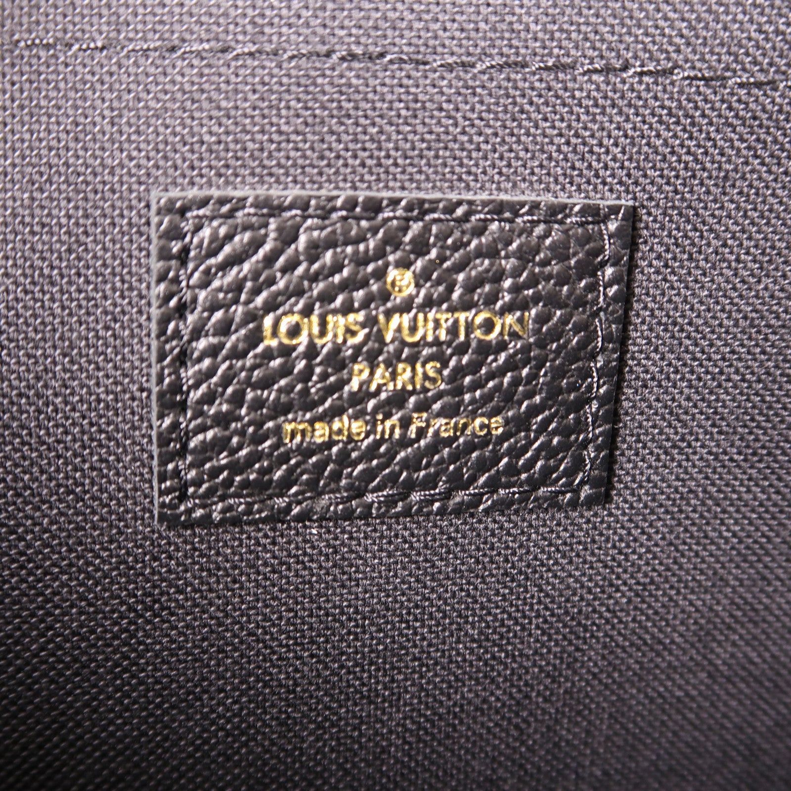 LOUIS VUITTON Monogram Empreinte Daily Pouch金扣手拿包黑色