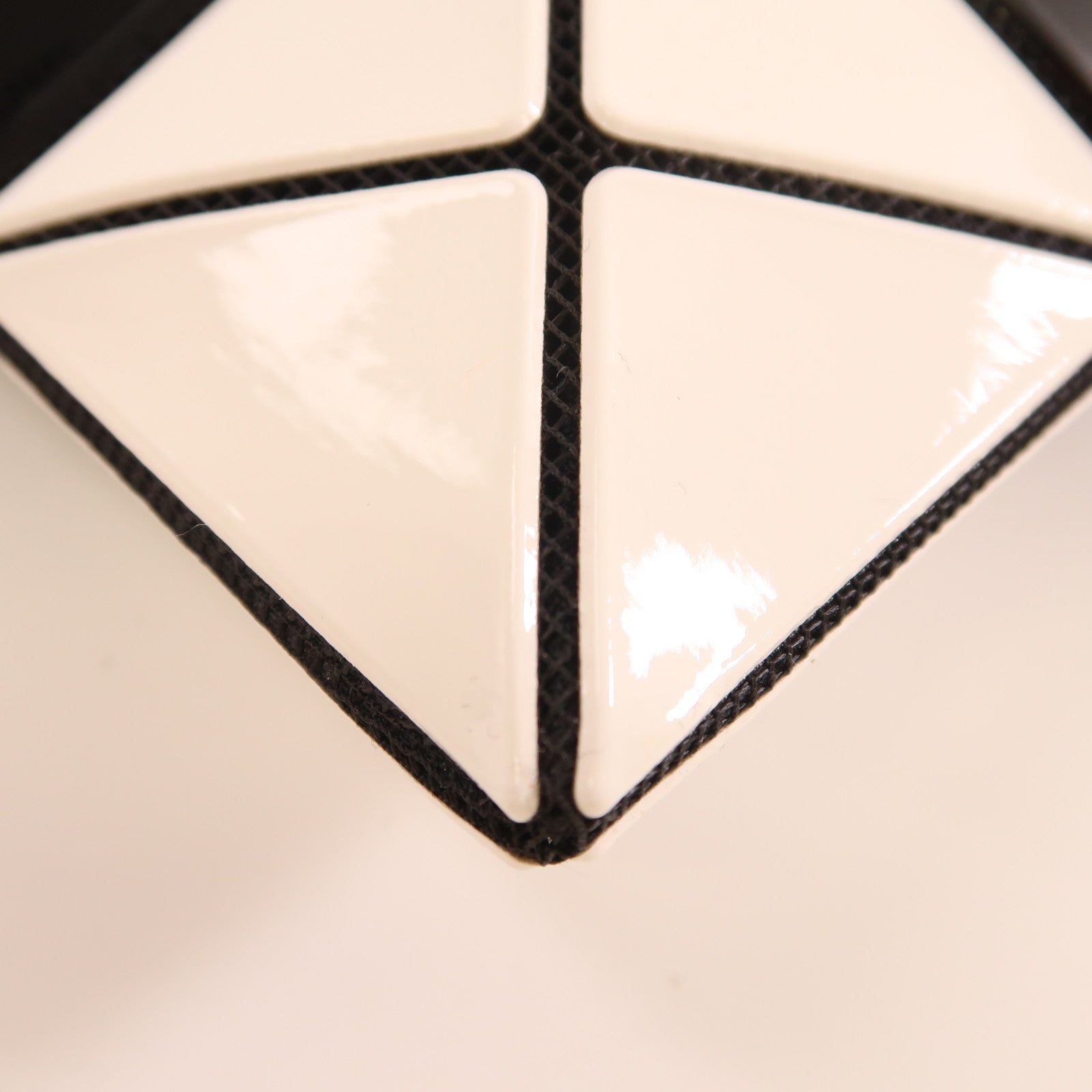 ISSEY MIYAKE PVC Bao Bao Shoulder Bag肩背袋黑色/白色