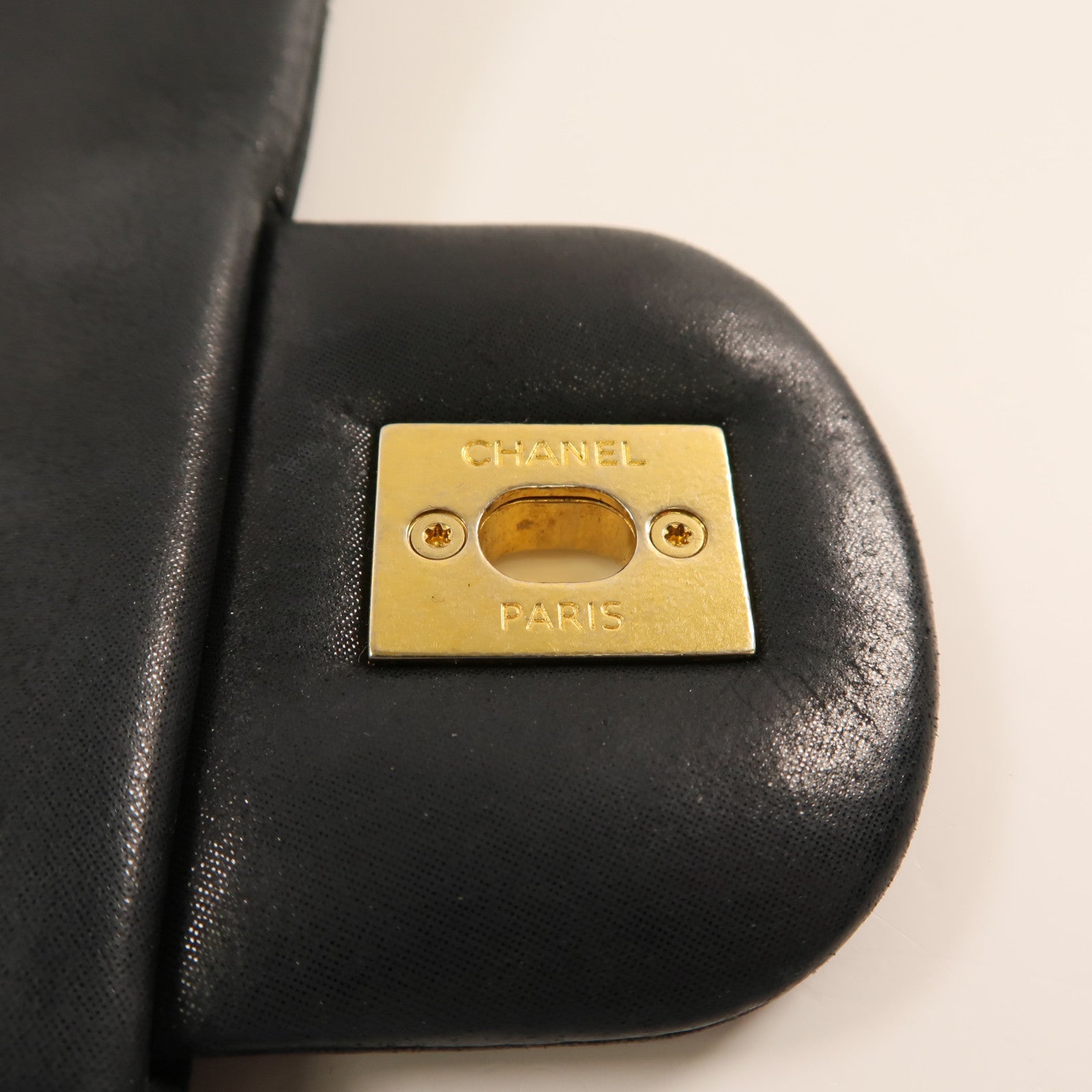 CHANEL 牛皮皮革Shoulder Bag金扣鏈帶肩背袋黑色