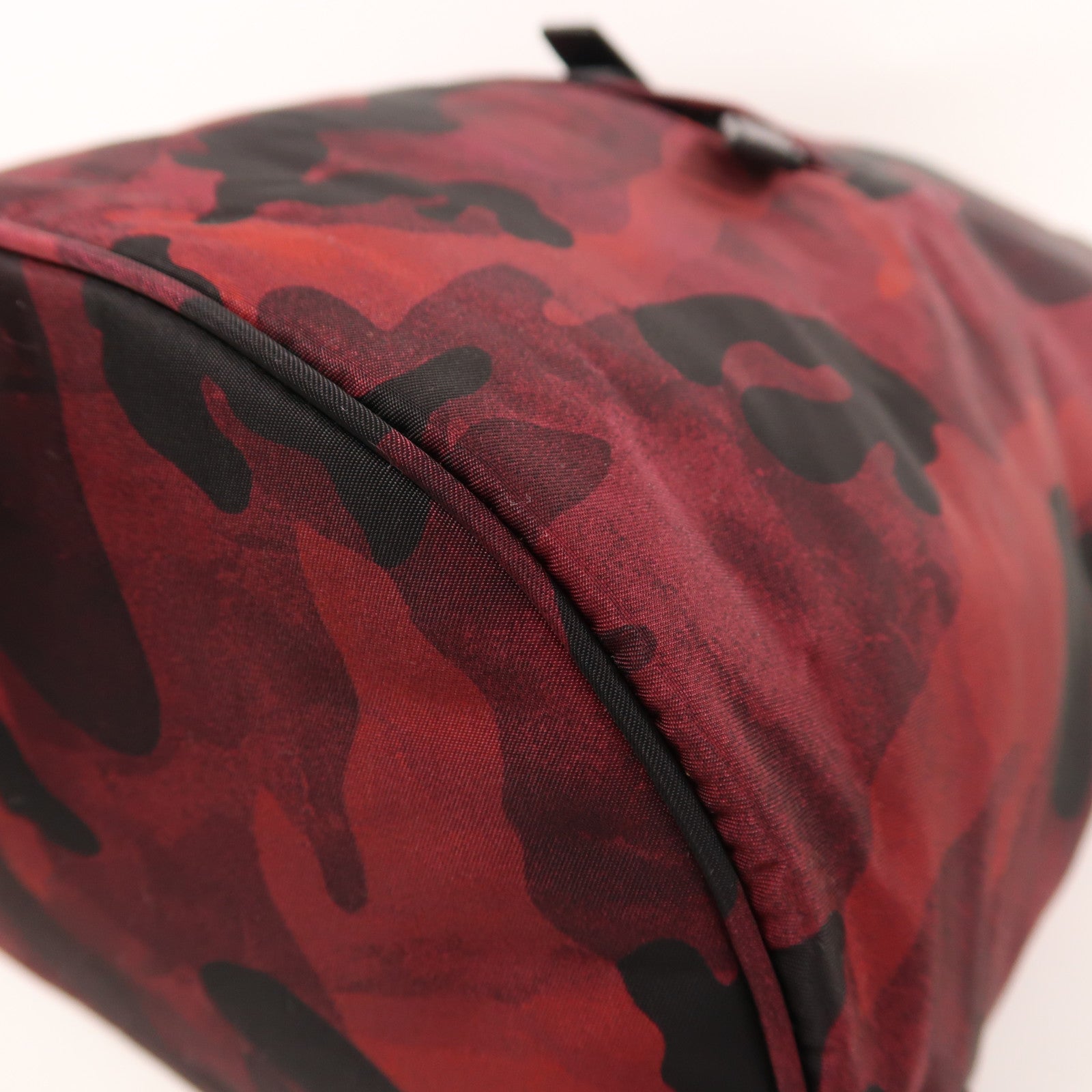 PRADA 尼龍Backpack銀扣背包