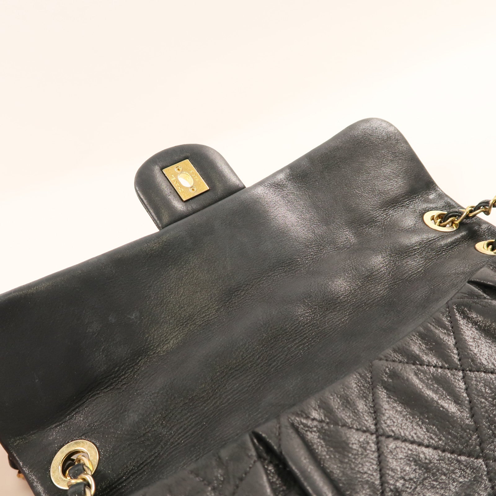 CHANEL 牛皮皮革Shoulder Bag金扣鏈帶肩背袋黑色