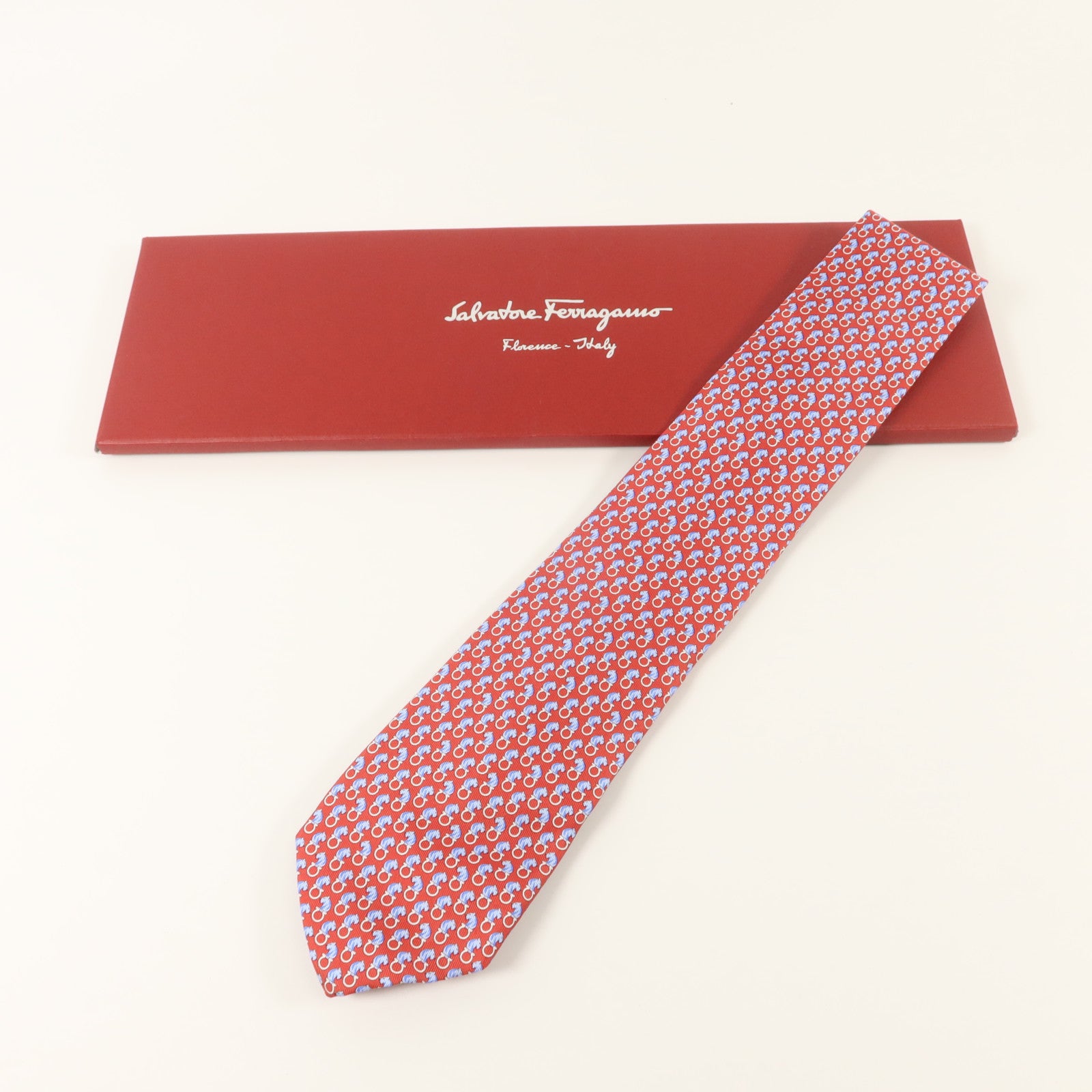 Salvatore Ferragamo 絲質Necktie領帶