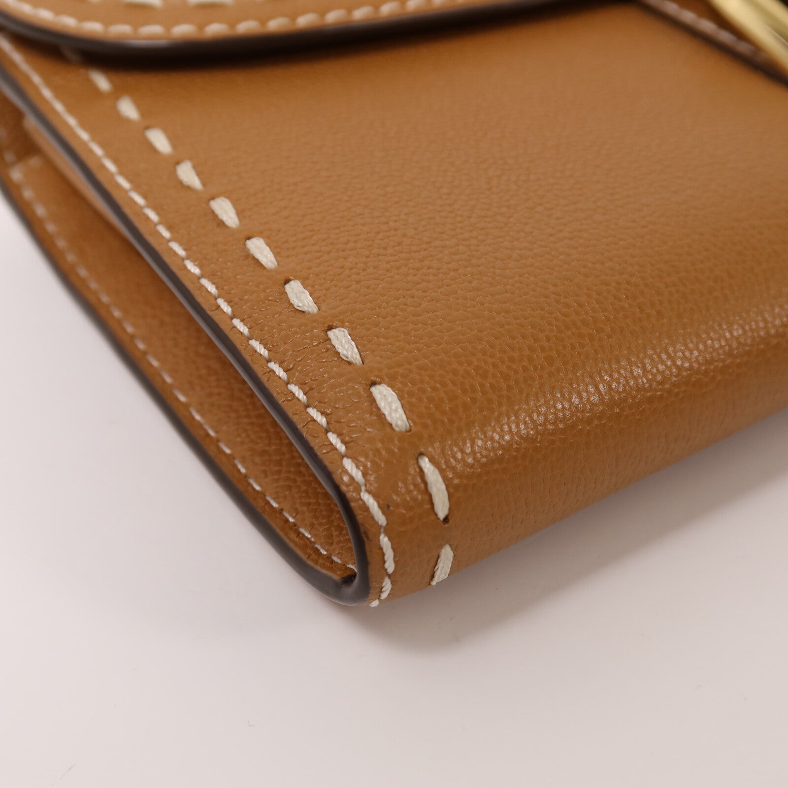 Delvaux 牛皮皮革Brillant Long Wallet Chain金扣鏈帶肩背袋