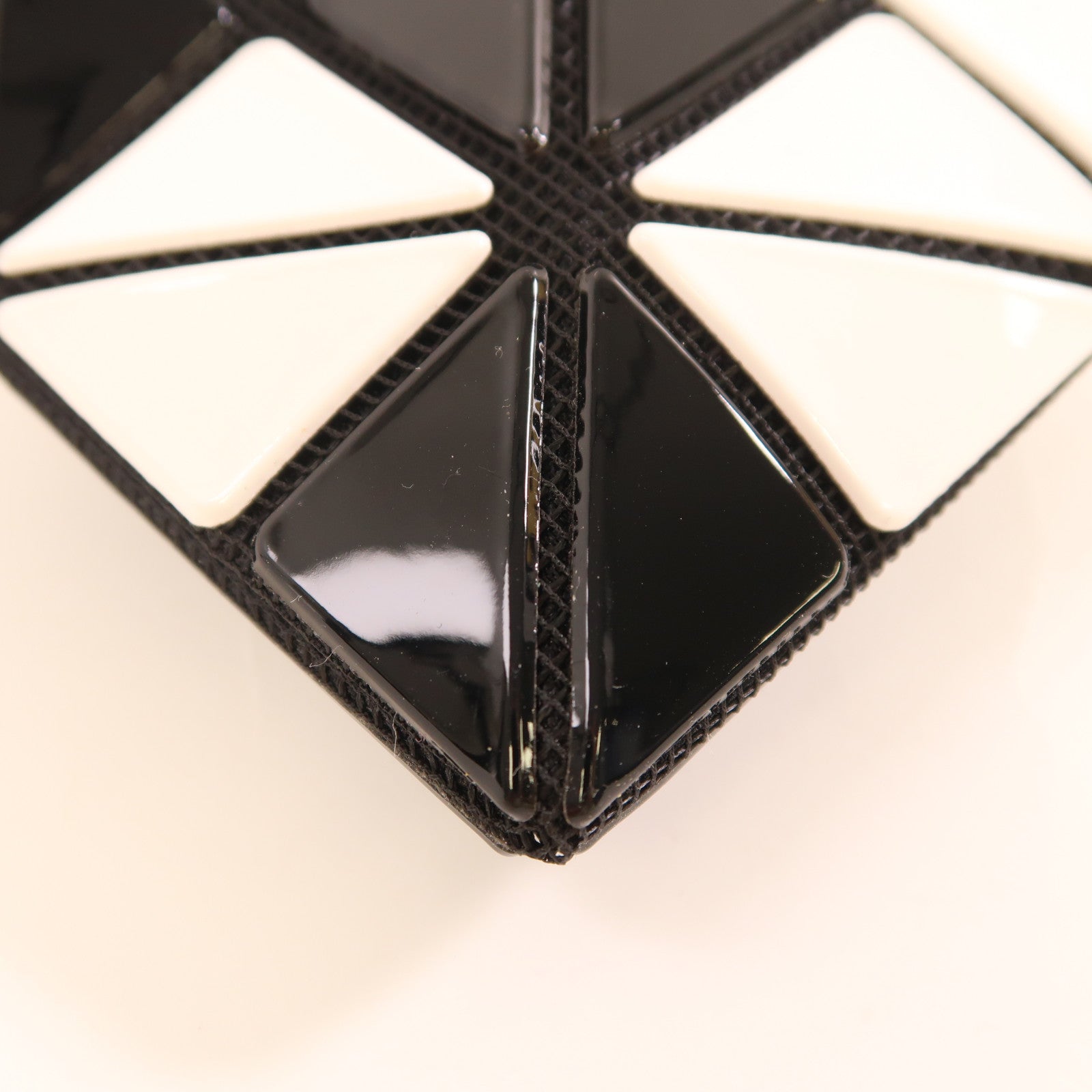 ISSEY MIYAKE PVC Bao Bao Shoulder Bag肩背袋黑色/白色
