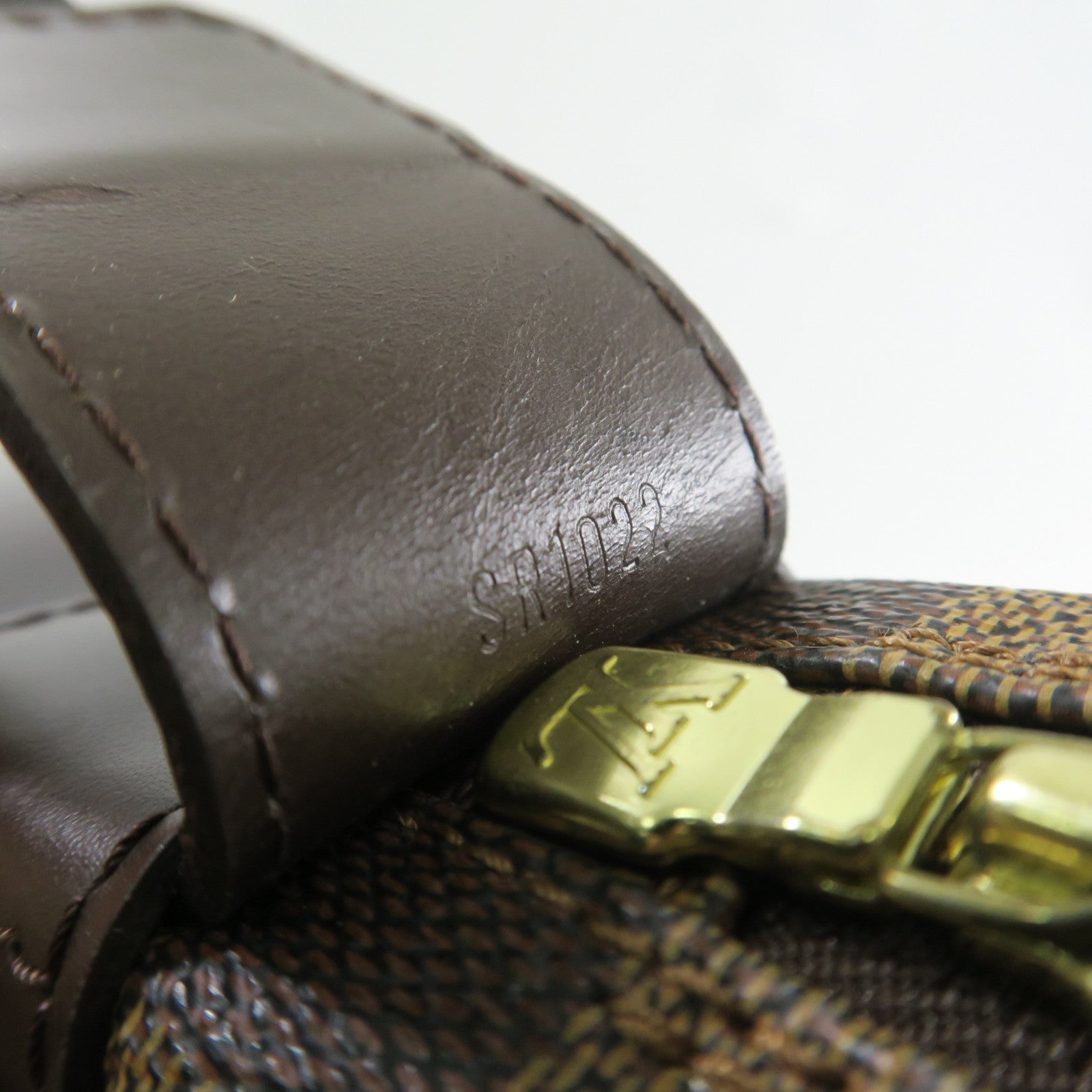 LOUIS VUITTON Damier Naviglio金扣肩背袋啡色