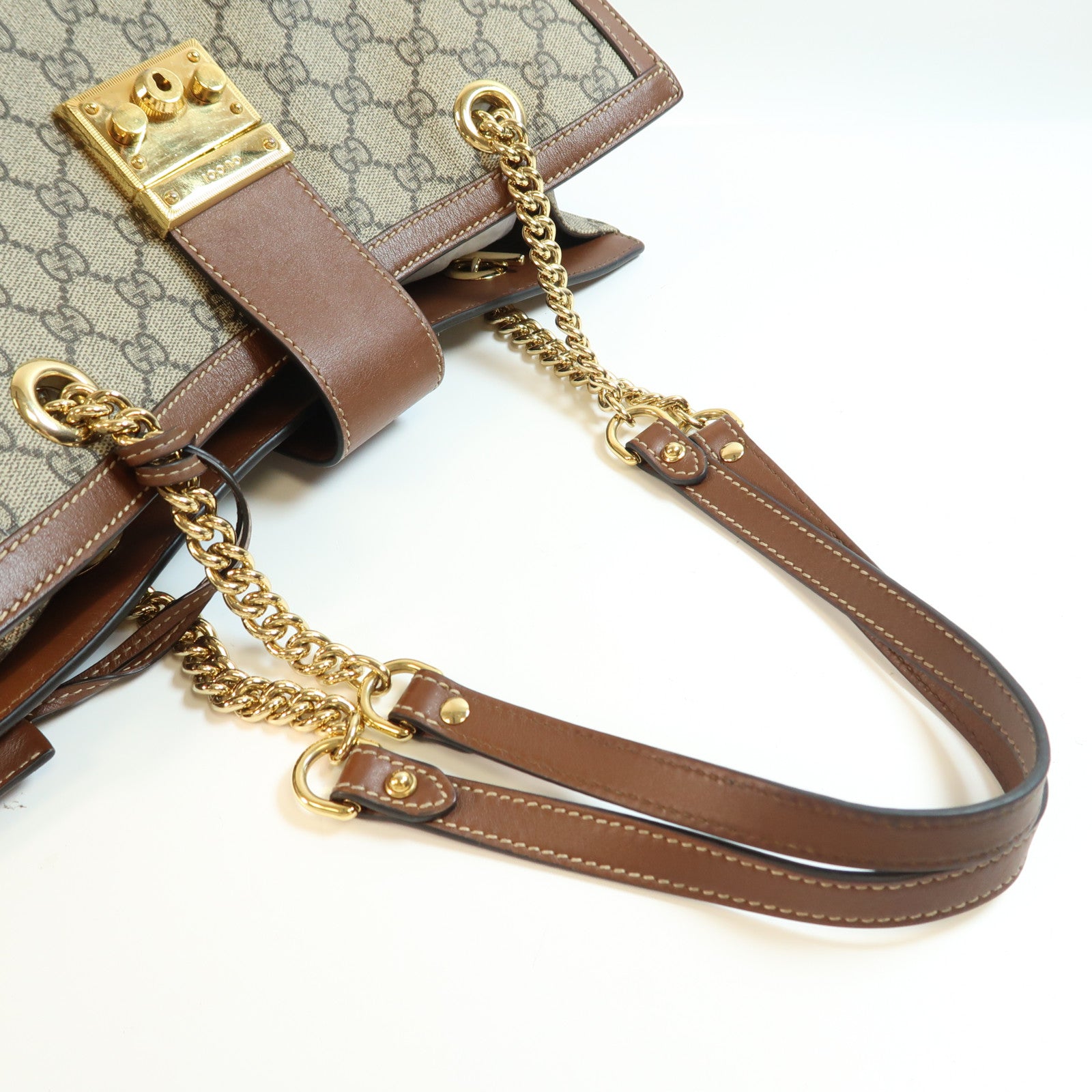 GUCCI 【激減優惠】塗層帆布Padlock GG金扣鏈帶肩背袋