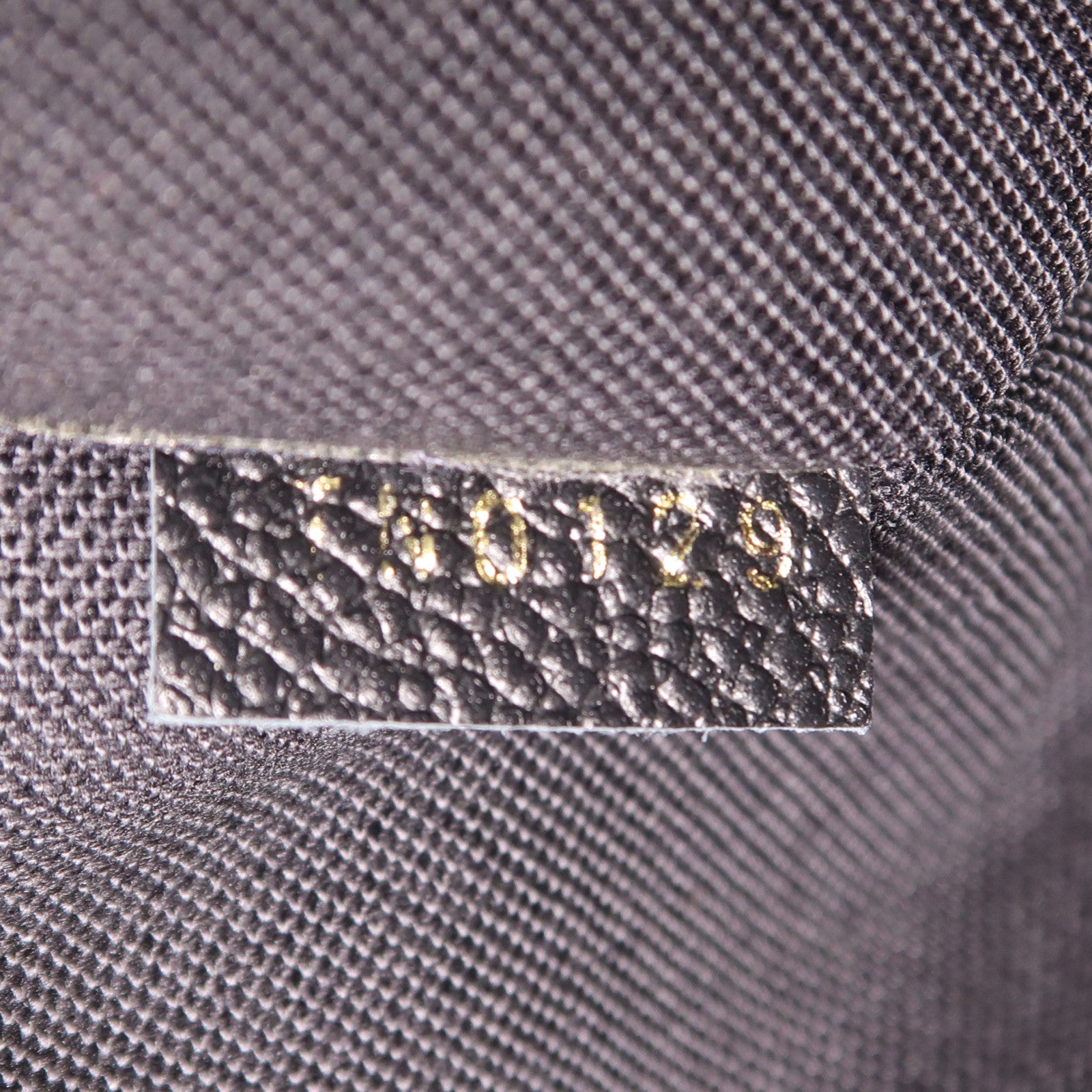 LOUIS VUITTON Monogram Empreinte Daily Pouch金扣手拿包黑色