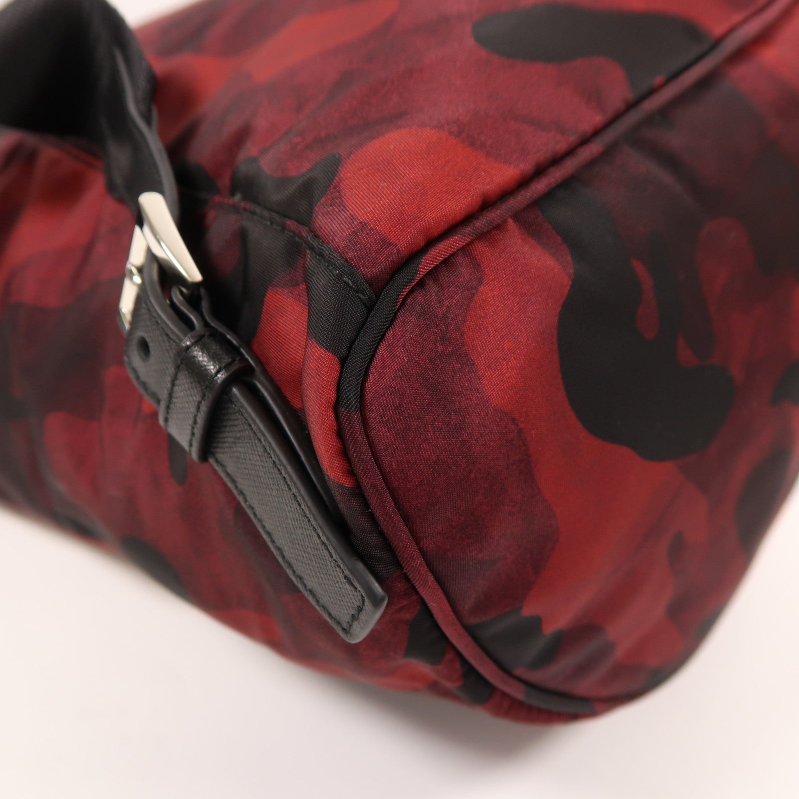 PRADA 尼龍Backpack銀扣背包