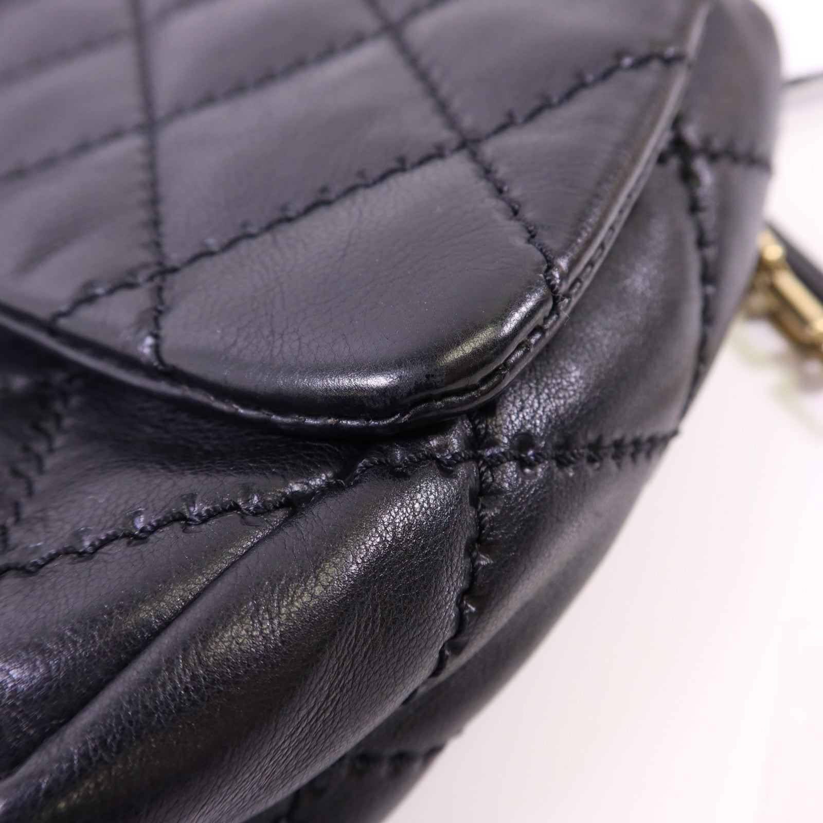 CHANEL 牛皮皮革Shoulder Bag金扣肩背袋