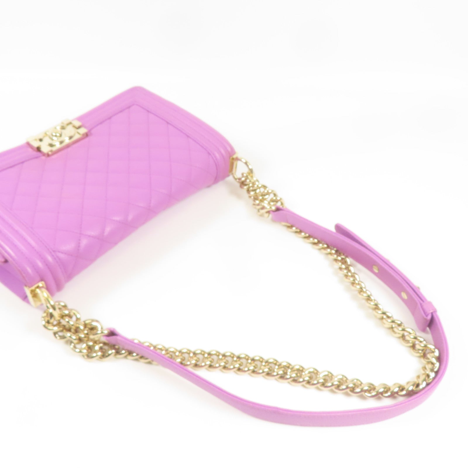 CHANEL 牛皮皮革Boy Chanel金扣鏈帶肩背袋