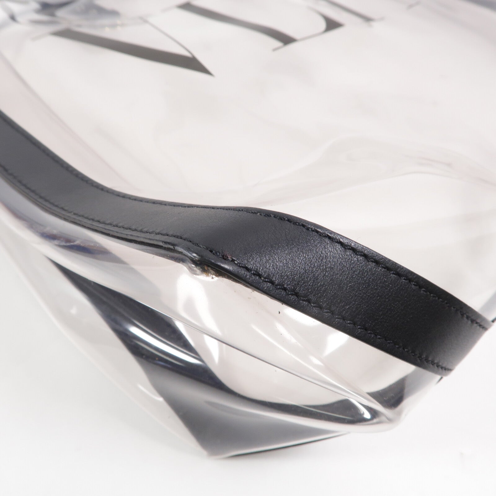 Valentino PVC Garavani VLTN手挽袋
