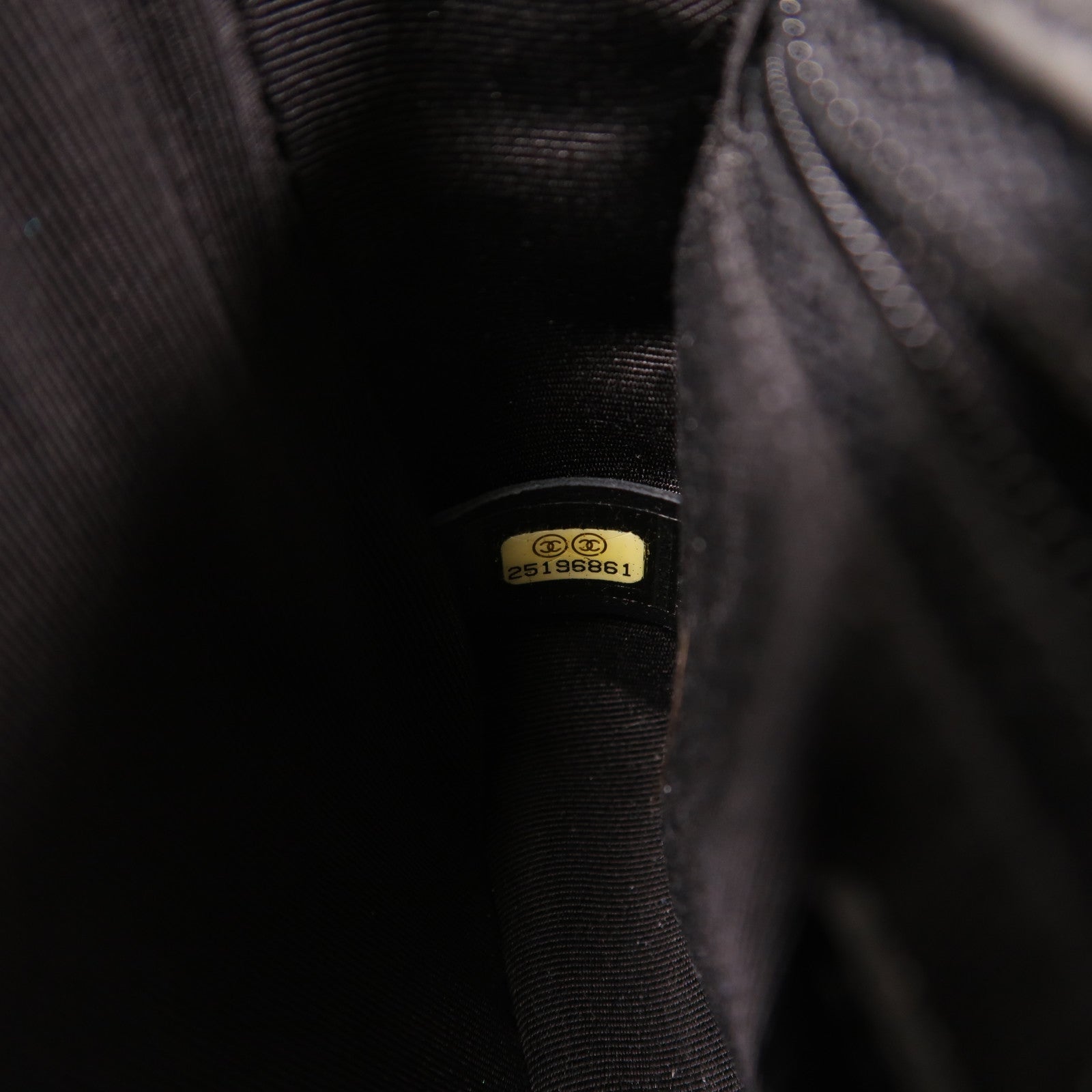 CHANEL 【激減優惠】牛皮皮革Chain Shoulder銀扣鏈帶肩背袋