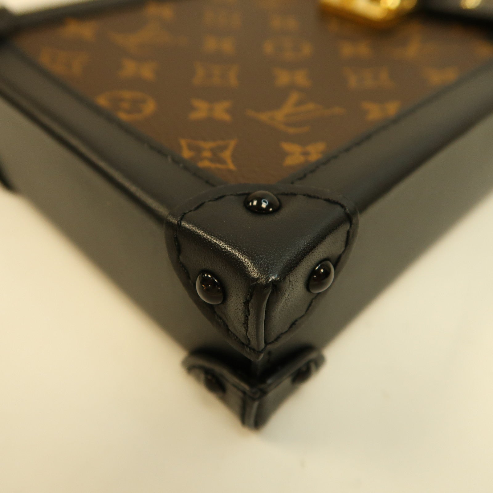 LOUIS VUITTON 【激減優惠】Monogram Po Truck Vert金扣肩背袋啡色