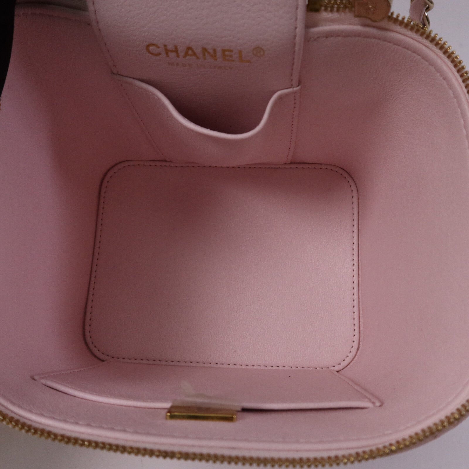 CHANEL 【激減優惠】牛皮皮革Vanity Case金扣鏈帶手挽肩背兩用袋