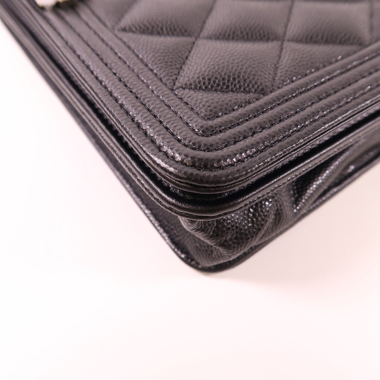 CHANEL 牛皮皮革Boy WOC Wallet On Chain銀扣鏈帶肩背袋