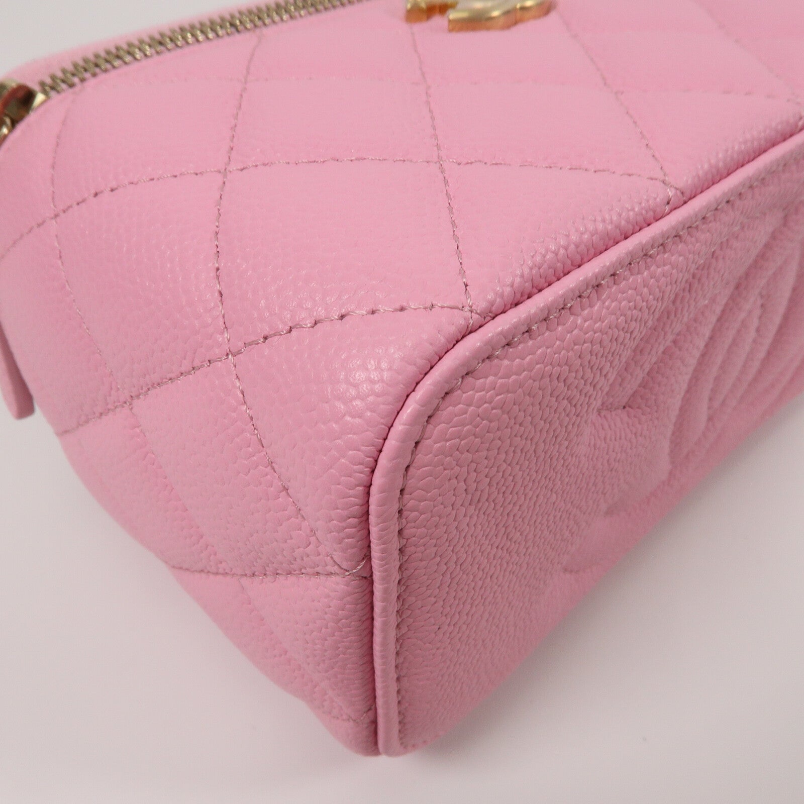 CHANEL 牛皮皮革Vanity Case Sweetheart Crush鏈帶肩背袋