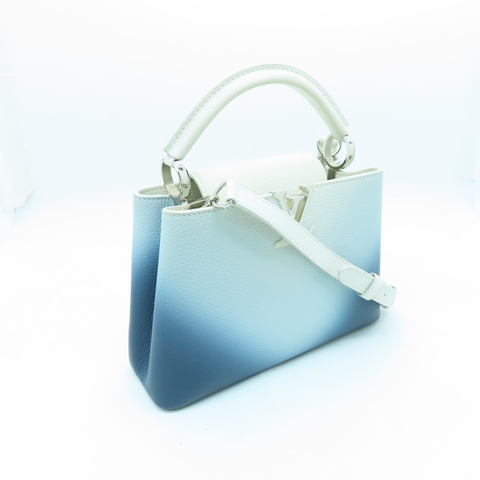LOUIS VUITTON 【激減優惠】牛皮皮革Capucines BB銀扣手挽肩背兩用袋白色/藍色