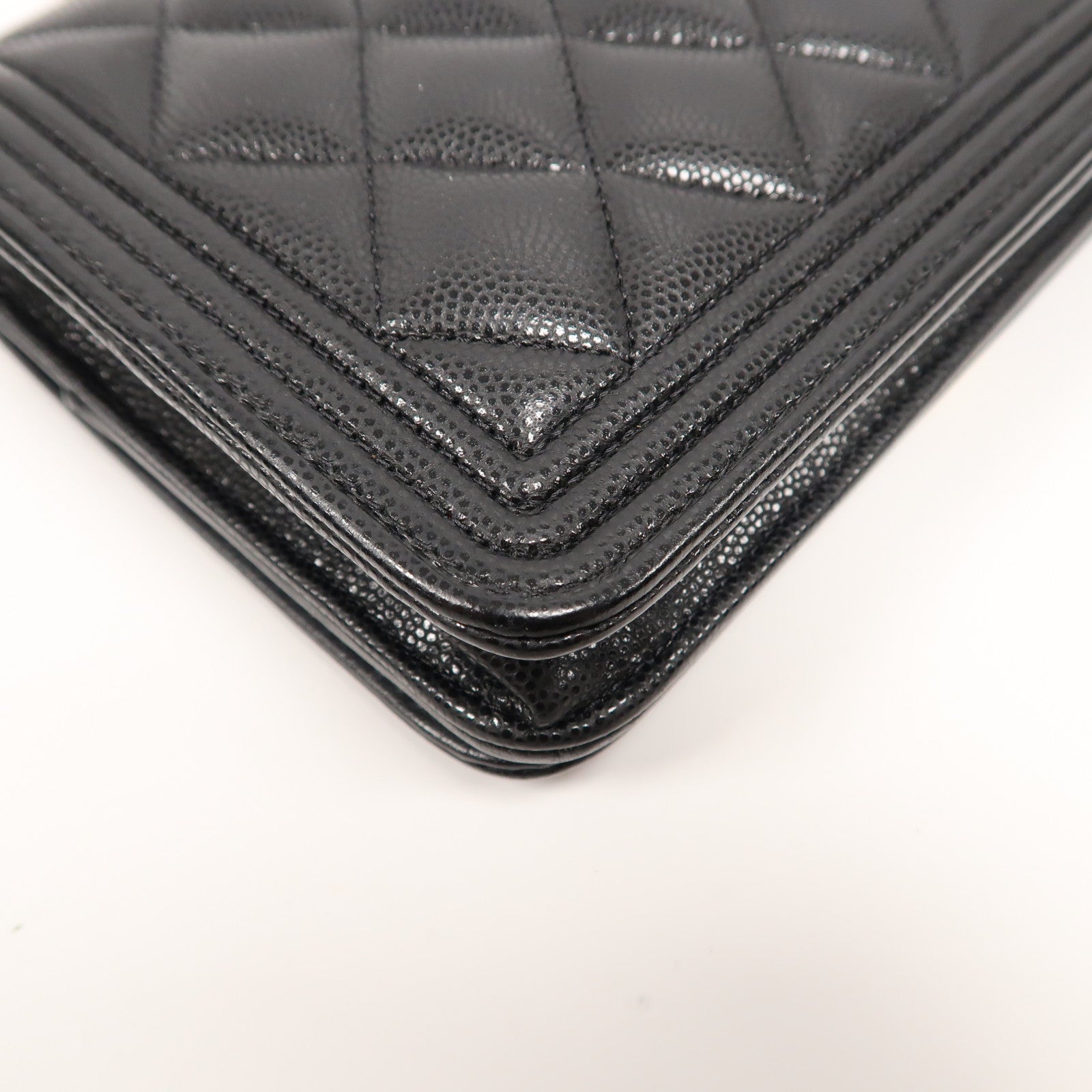 CHANEL Caviar皮革Boy Wallet On Chain金扣手挽肩背兩用袋黑色