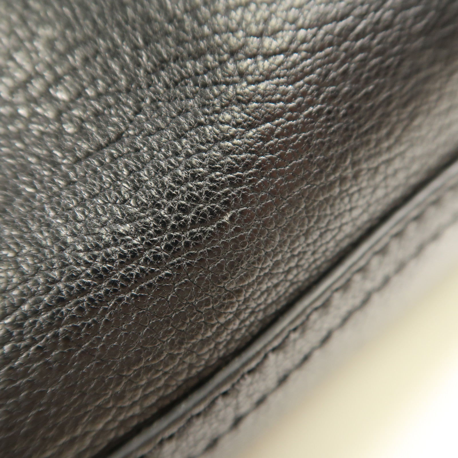 GIVENCHY 牛皮皮革Shoulder Bag銀扣肩背袋