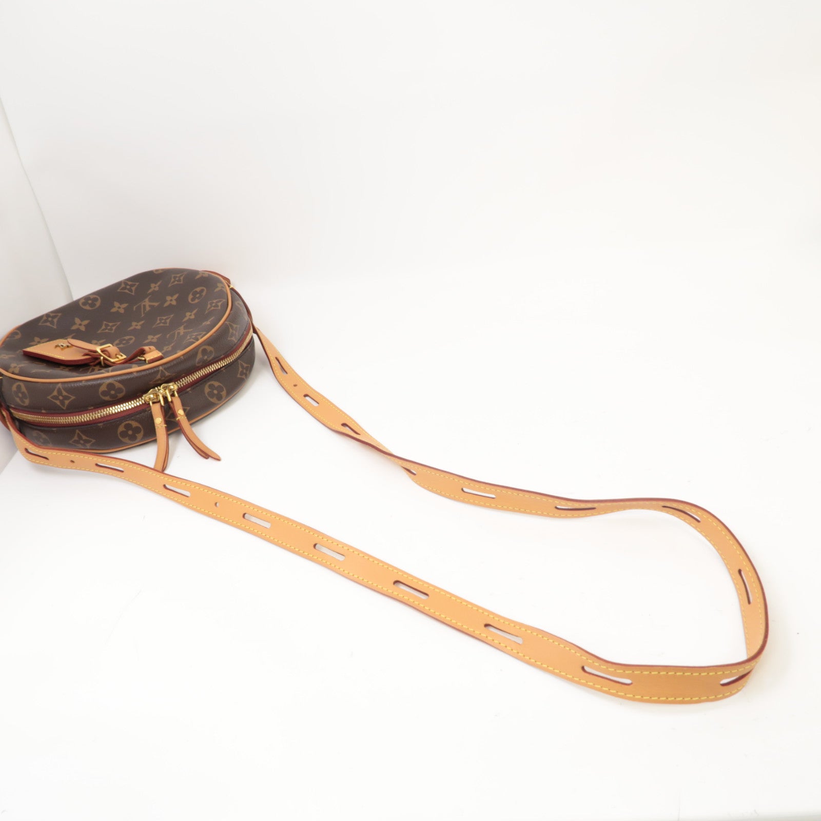 LOUIS VUITTON LV GHW Boite Chapeau Souple Shoulder Bag M45647 Monogram Brown
