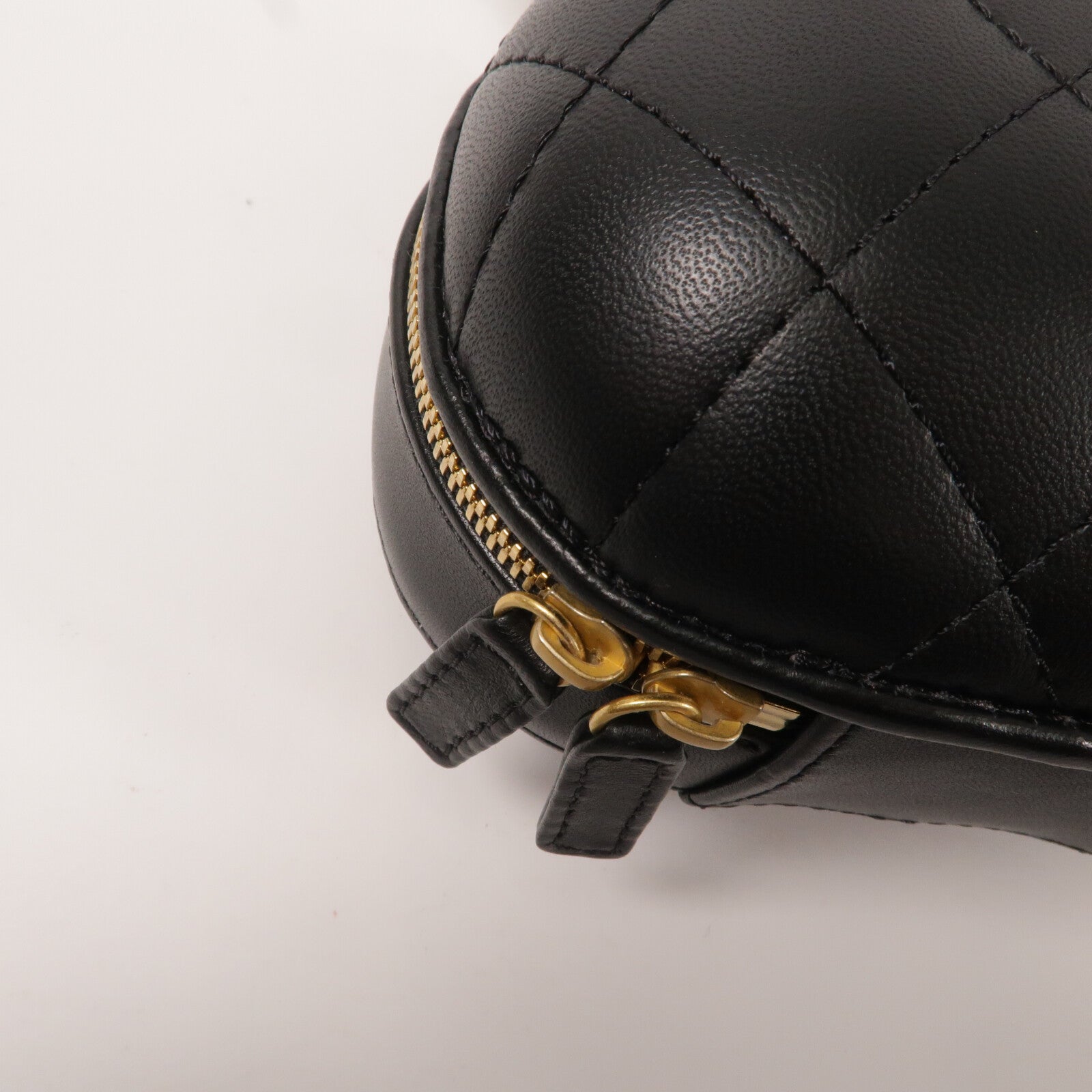 CHANEL 羊皮皮革Bubble Vanity Case鏈帶手挽肩背兩用袋