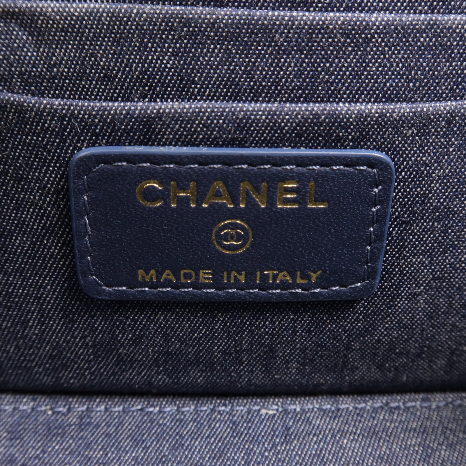 CHANEL 羊皮皮革Vanity Case金扣鏈帶肩背袋