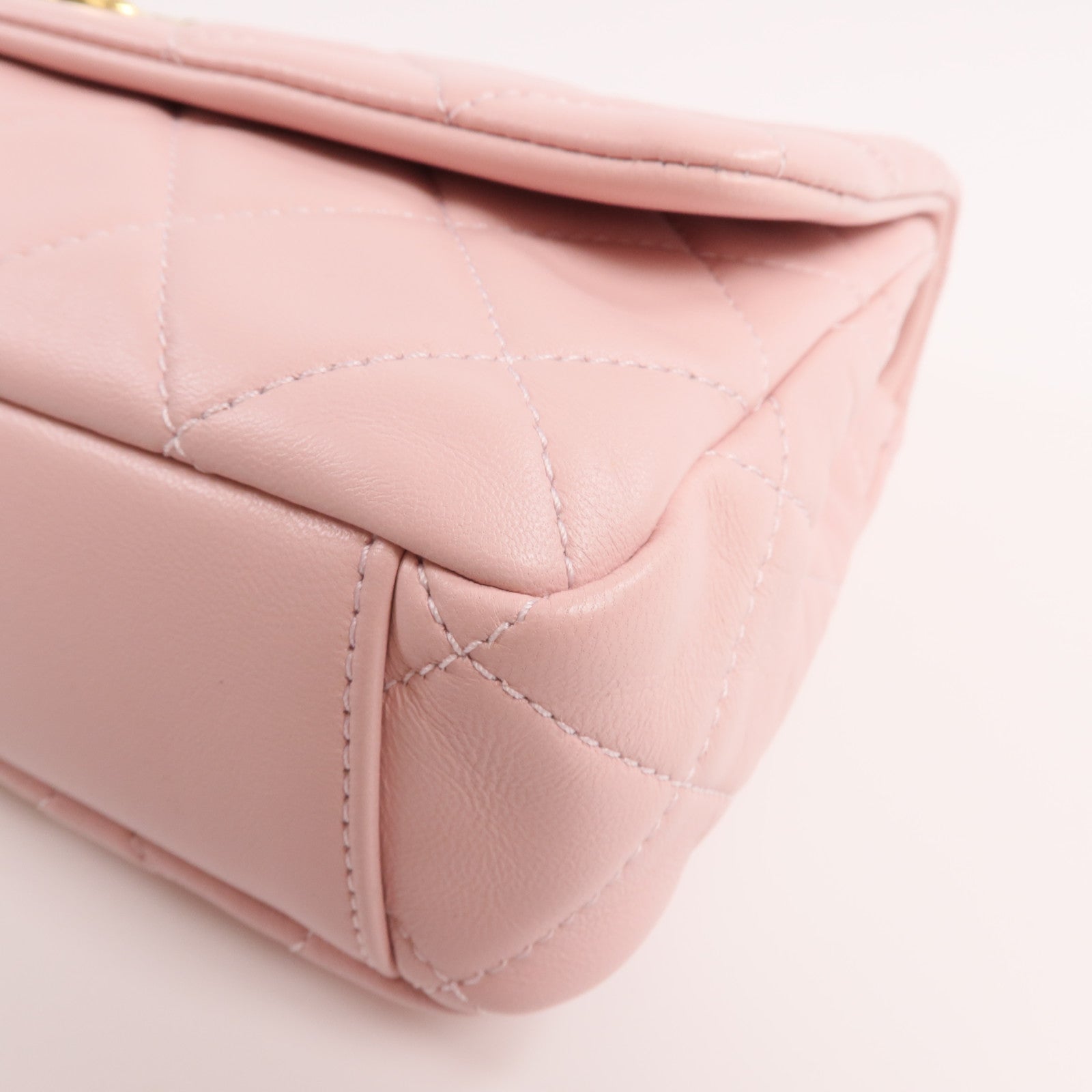 CHANEL 羊皮皮革Chain Shoulder金扣鏈帶肩背袋